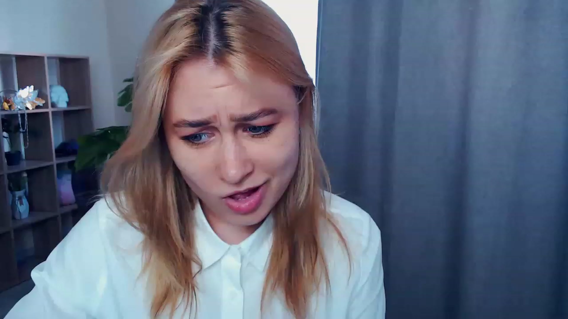 Gallery image thumbnail from Kukla_kolduna's myfreecams stream on, 04/07/2023, 11:25 image 14 of 20