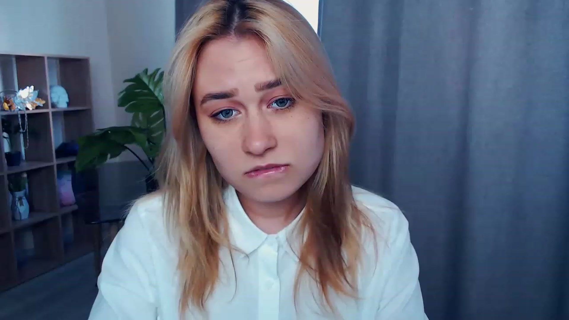 Gallery image thumbnail from Kukla_kolduna's myfreecams stream on, 04/07/2023, 11:25 image 11 of 20