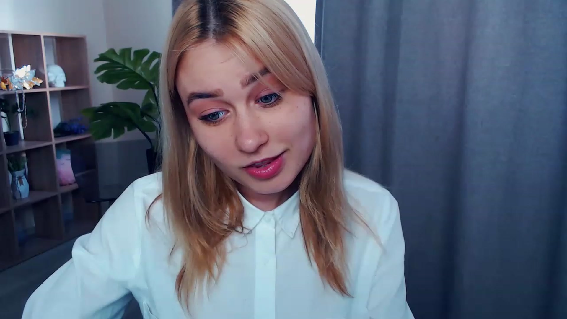 Gallery image thumbnail from Kukla_kolduna's myfreecams stream on, 04/07/2023, 13:39 image 2 of 20