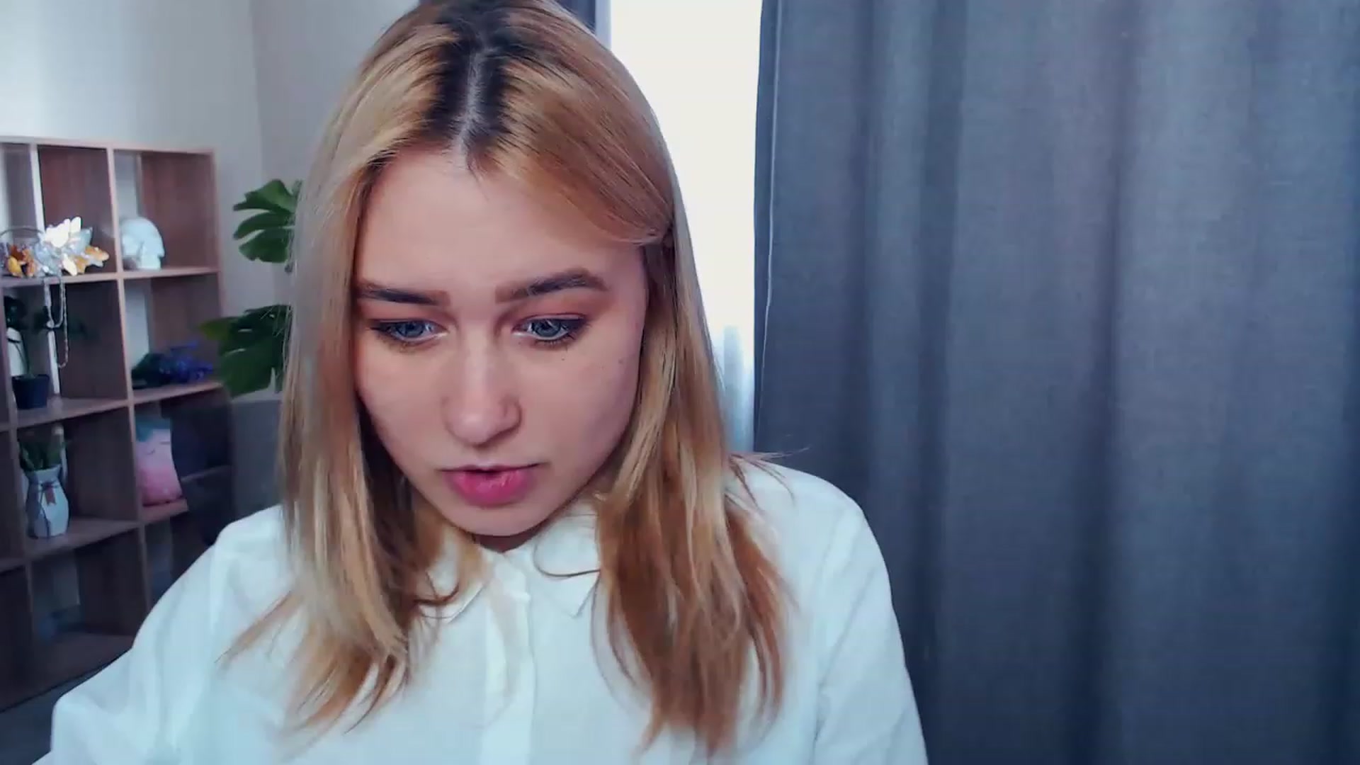 Gallery image thumbnail from Kukla_kolduna's myfreecams stream on, 04/07/2023, 13:39 image 18 of 20