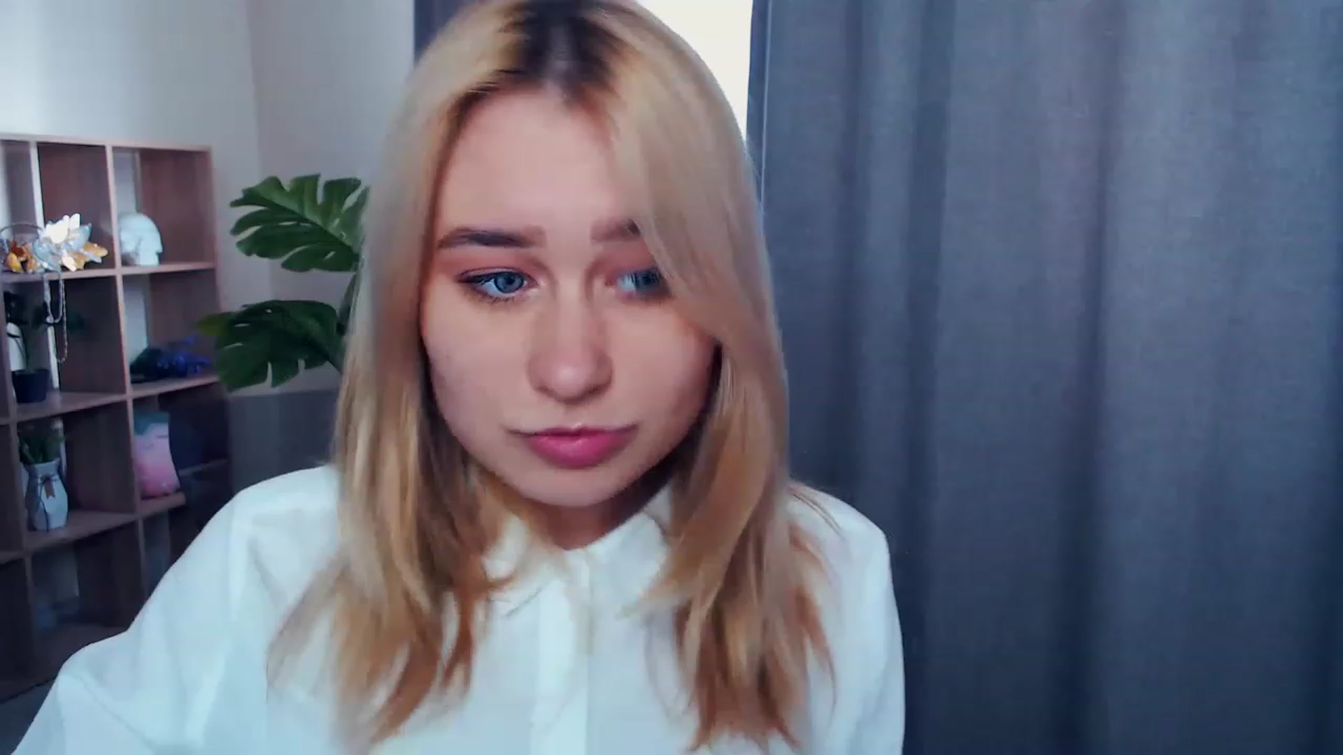 Gallery image thumbnail from Kukla_kolduna's myfreecams stream on, 04/07/2023, 13:39 image 15 of 20
