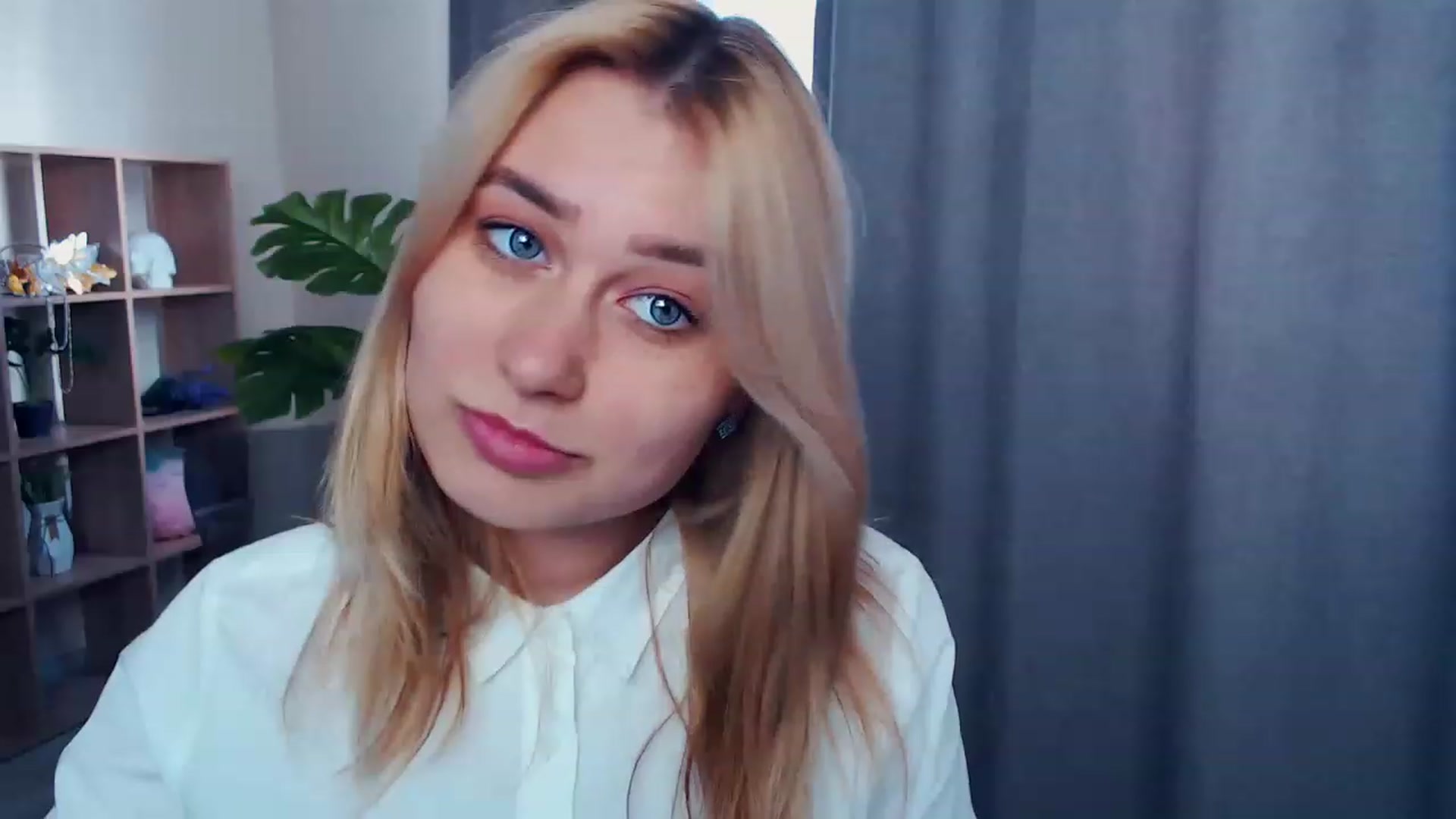Gallery image thumbnail from Kukla_kolduna's myfreecams stream on, 04/07/2023, 13:39 image 14 of 20