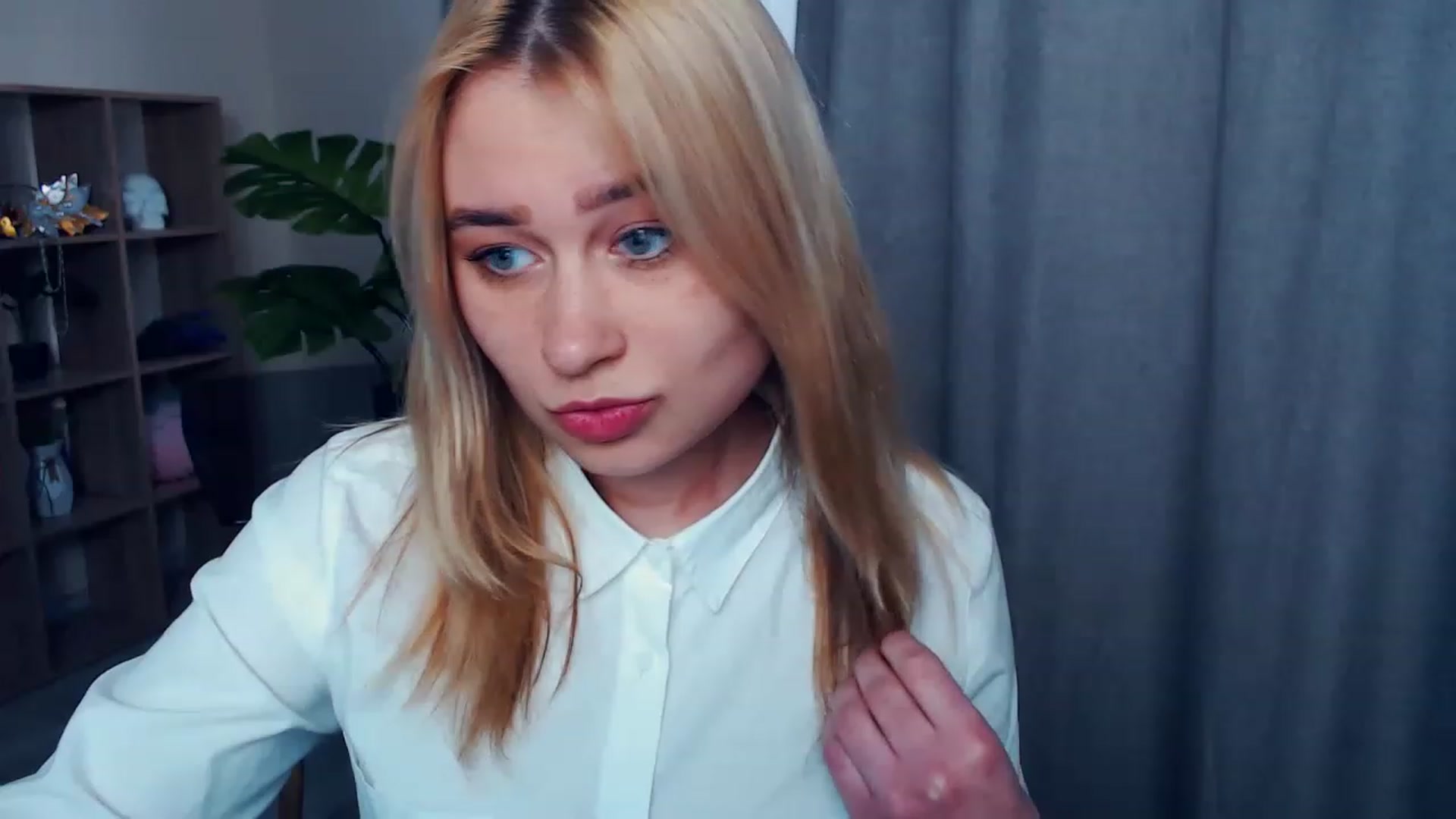 Gallery image thumbnail from Kukla_kolduna's myfreecams stream on, 04/07/2023, 15:51 image 20 of 20