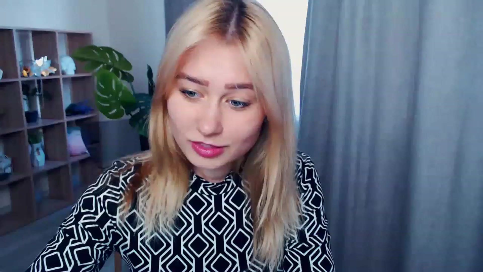 Gallery image thumbnail from Kukla_kolduna's myfreecams stream on, 04/08/2023, 14:32 image 18 of 20