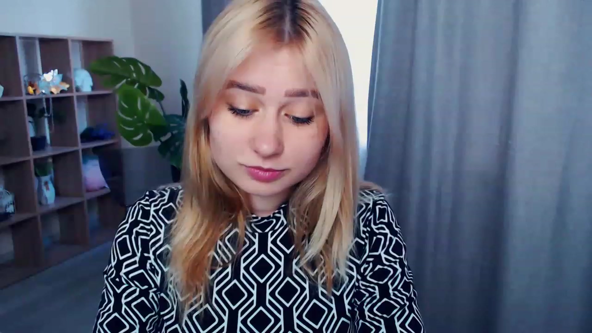 Gallery image thumbnail from Kukla_kolduna's myfreecams stream on, 04/08/2023, 14:32 image 8 of 20