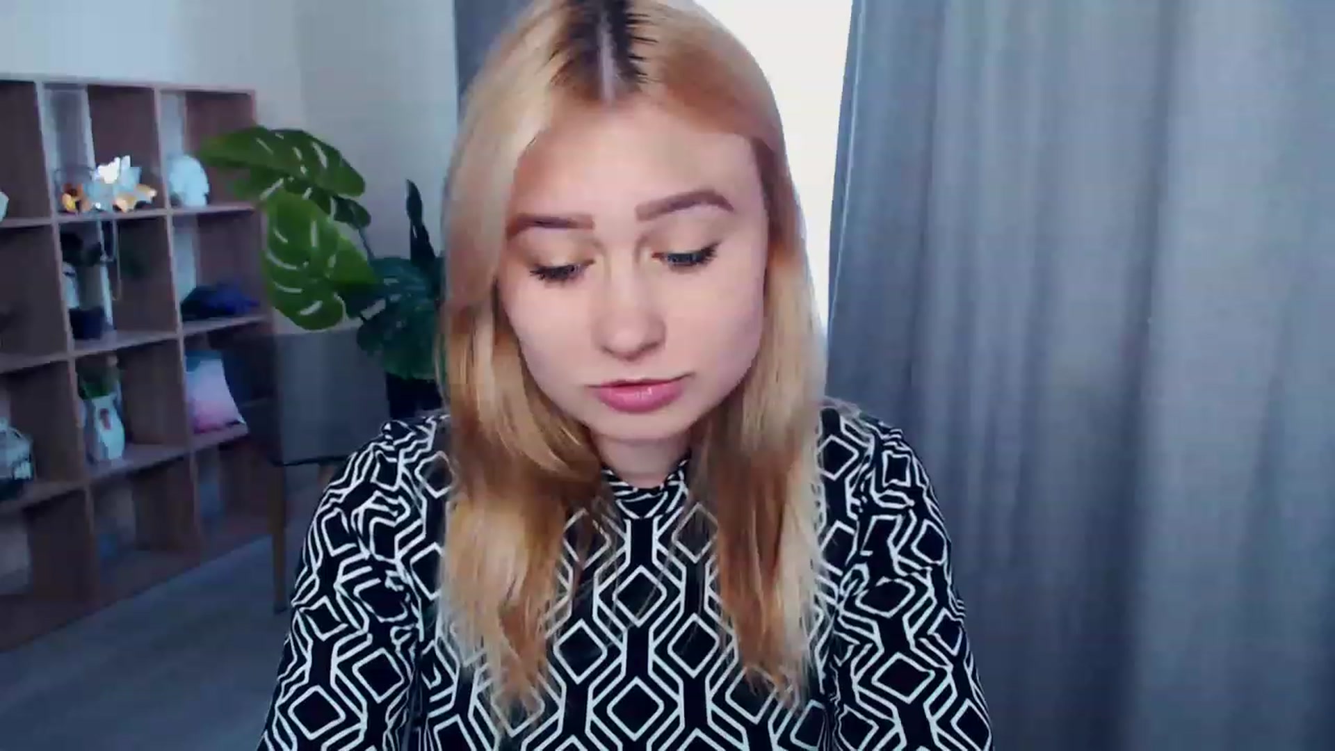 Gallery image thumbnail from Kukla_kolduna's myfreecams stream on, 04/08/2023, 14:32 image 7 of 20