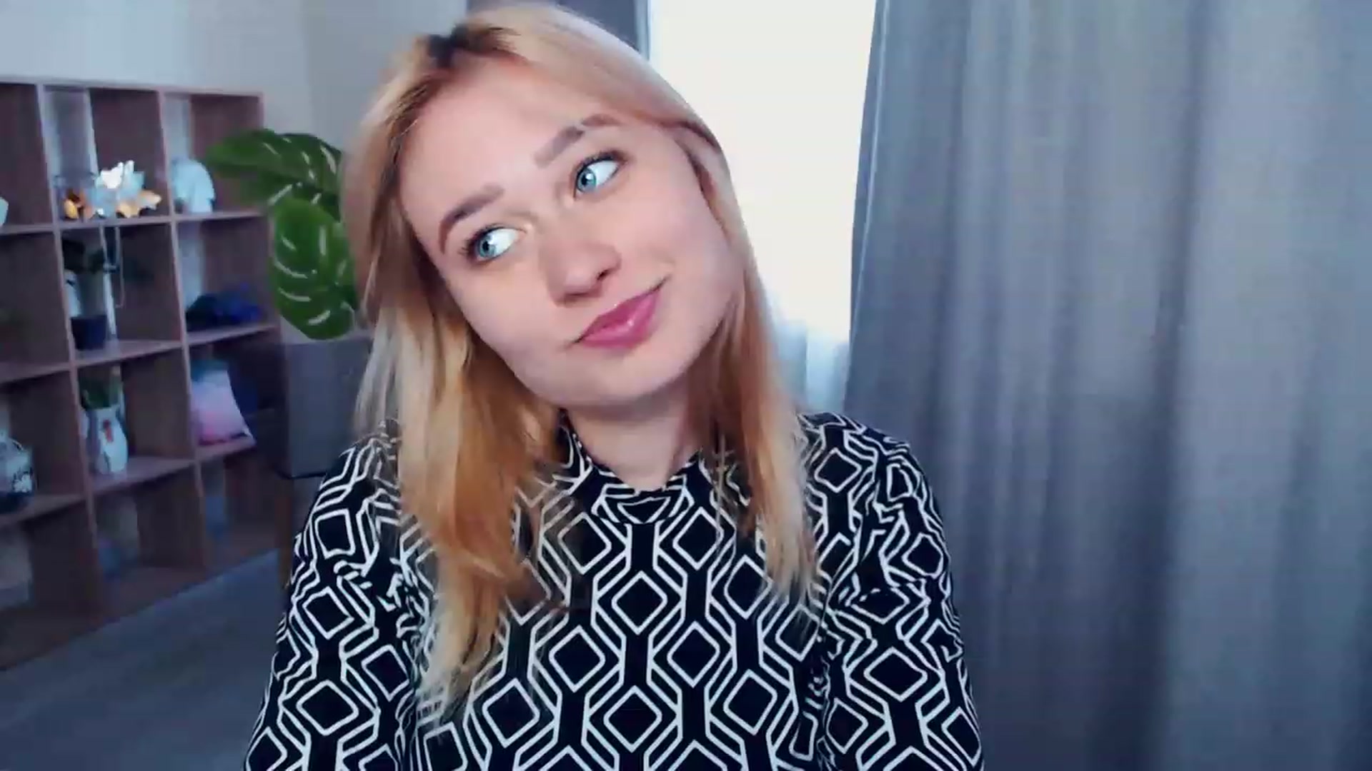 Gallery image thumbnail from Kukla_kolduna's myfreecams stream on, 04/08/2023, 14:32 image 6 of 20