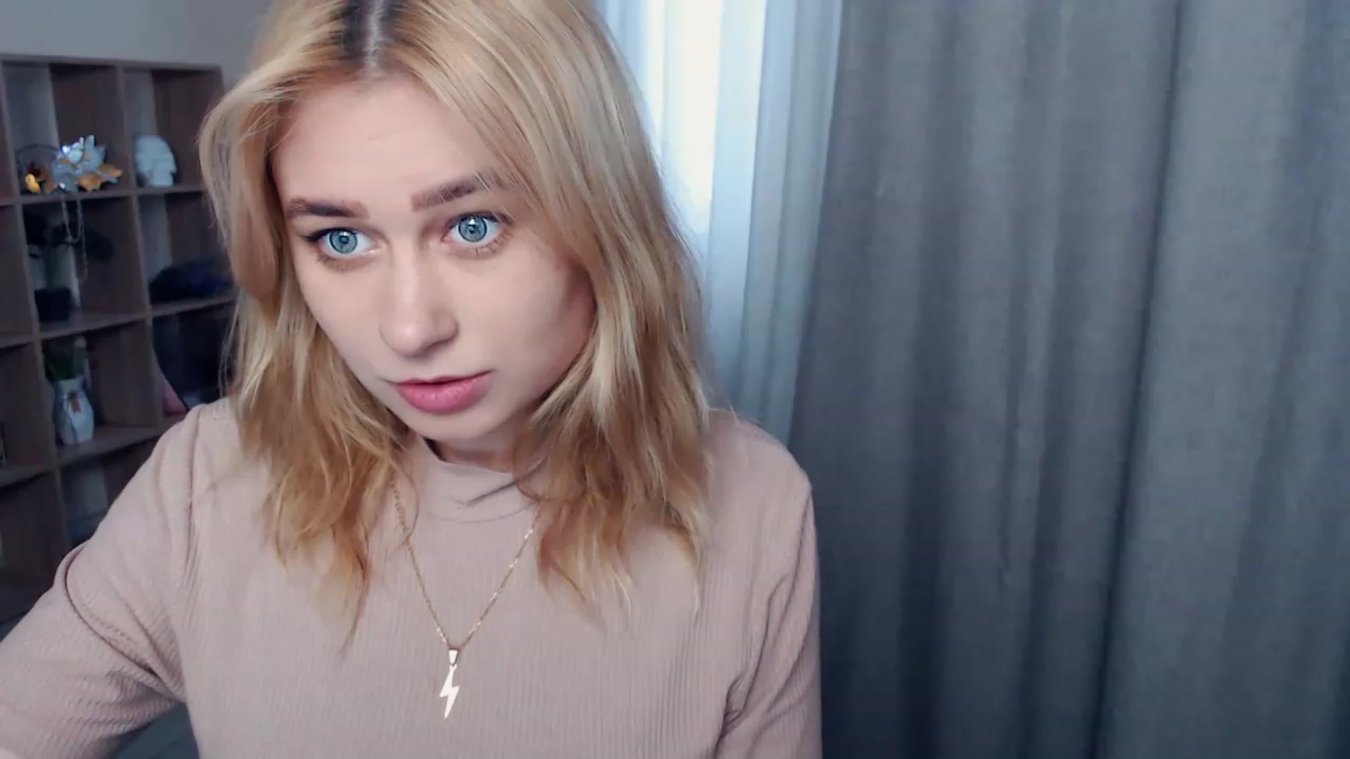 Gallery image thumbnail from Kukla_kolduna's myfreecams stream on, 04/09/2023, 14:39 image 15 of 20