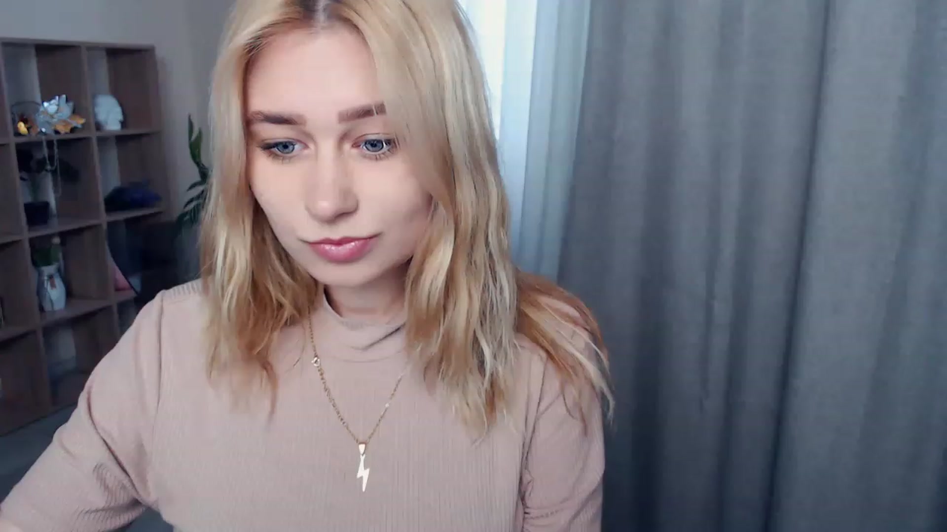 Gallery image thumbnail from Kukla_kolduna's myfreecams stream on, 04/09/2023, 14:39 image 19 of 20