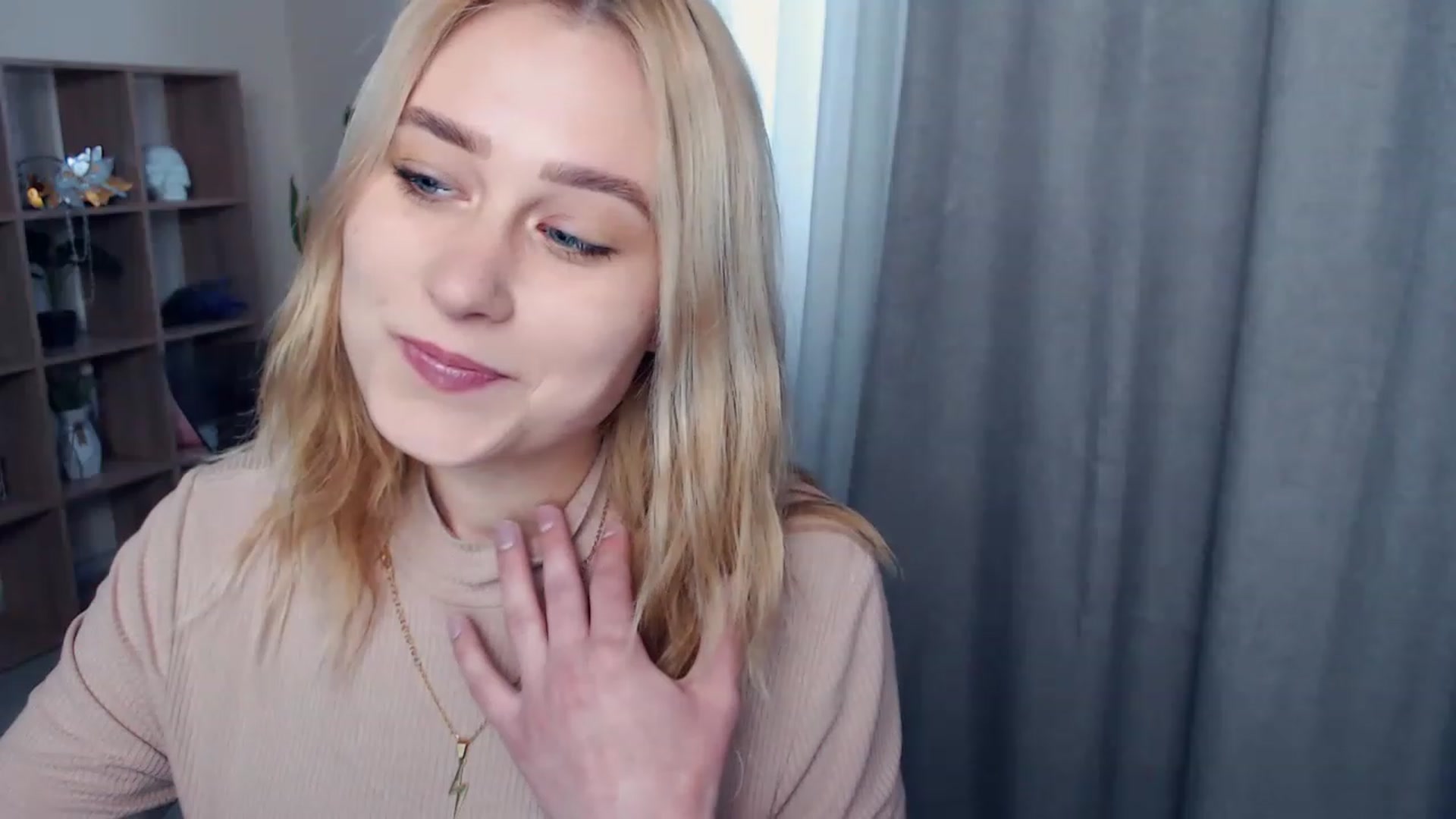 Gallery image thumbnail from Kukla_kolduna's myfreecams stream on, 04/09/2023, 14:39 image 12 of 20