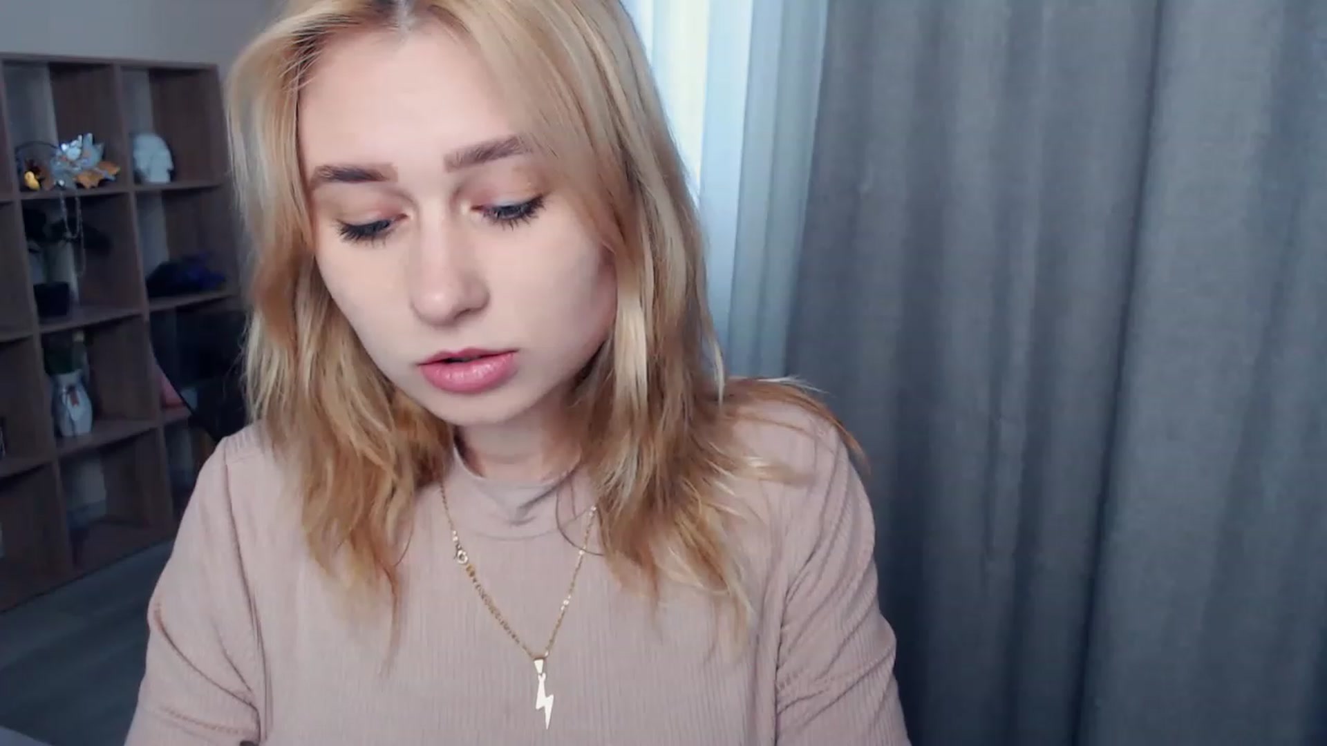 Gallery image thumbnail from Kukla_kolduna's myfreecams stream on, 04/09/2023, 14:39 image 20 of 20