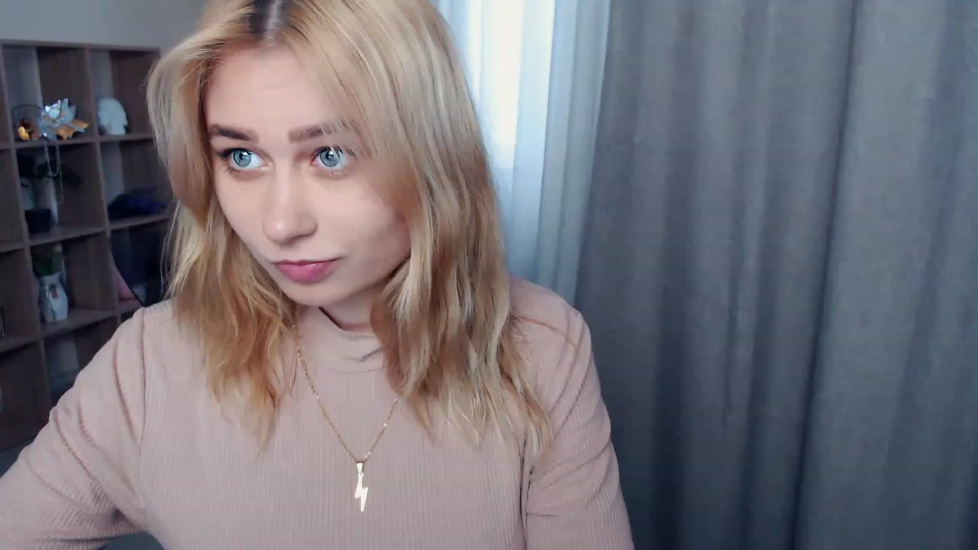 Gallery image thumbnail from Kukla_kolduna's myfreecams stream on, 04/09/2023, 14:39 image 16 of 20