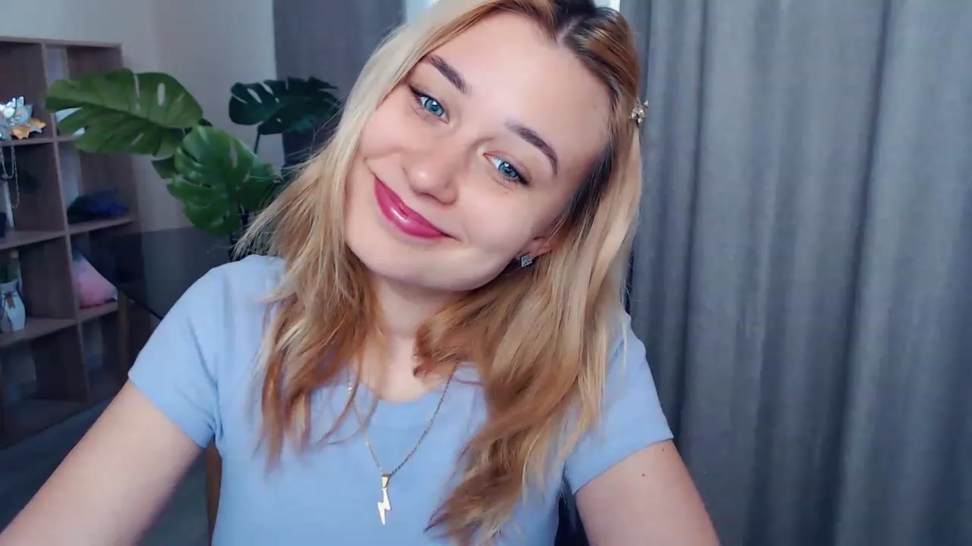 Gallery image thumbnail from Kukla_kolduna's myfreecams stream on, 04/13/2023, 12:41 image 14 of 20