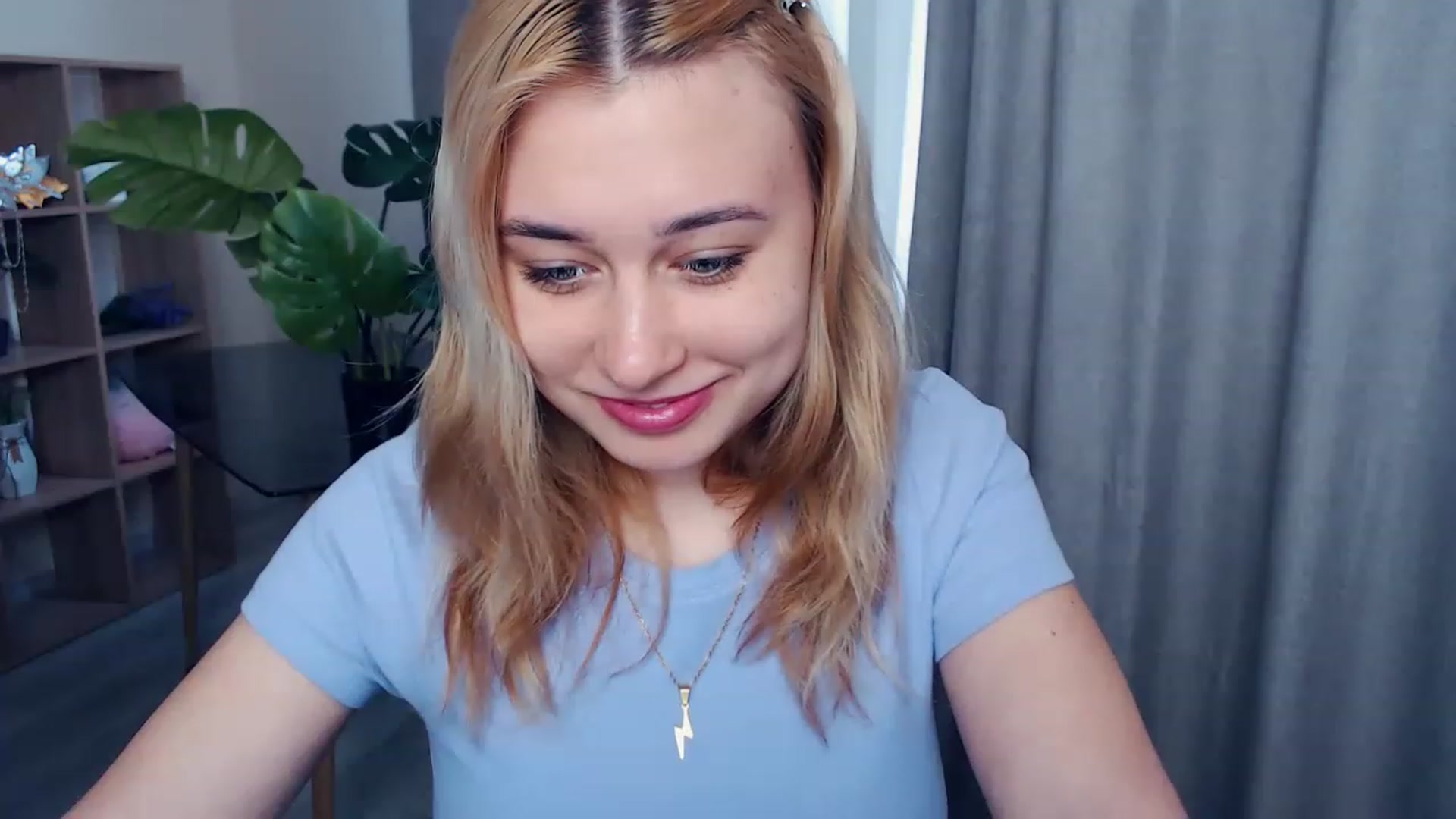 Gallery image thumbnail from Kukla_kolduna's myfreecams stream on, 04/13/2023, 12:41 image 17 of 20