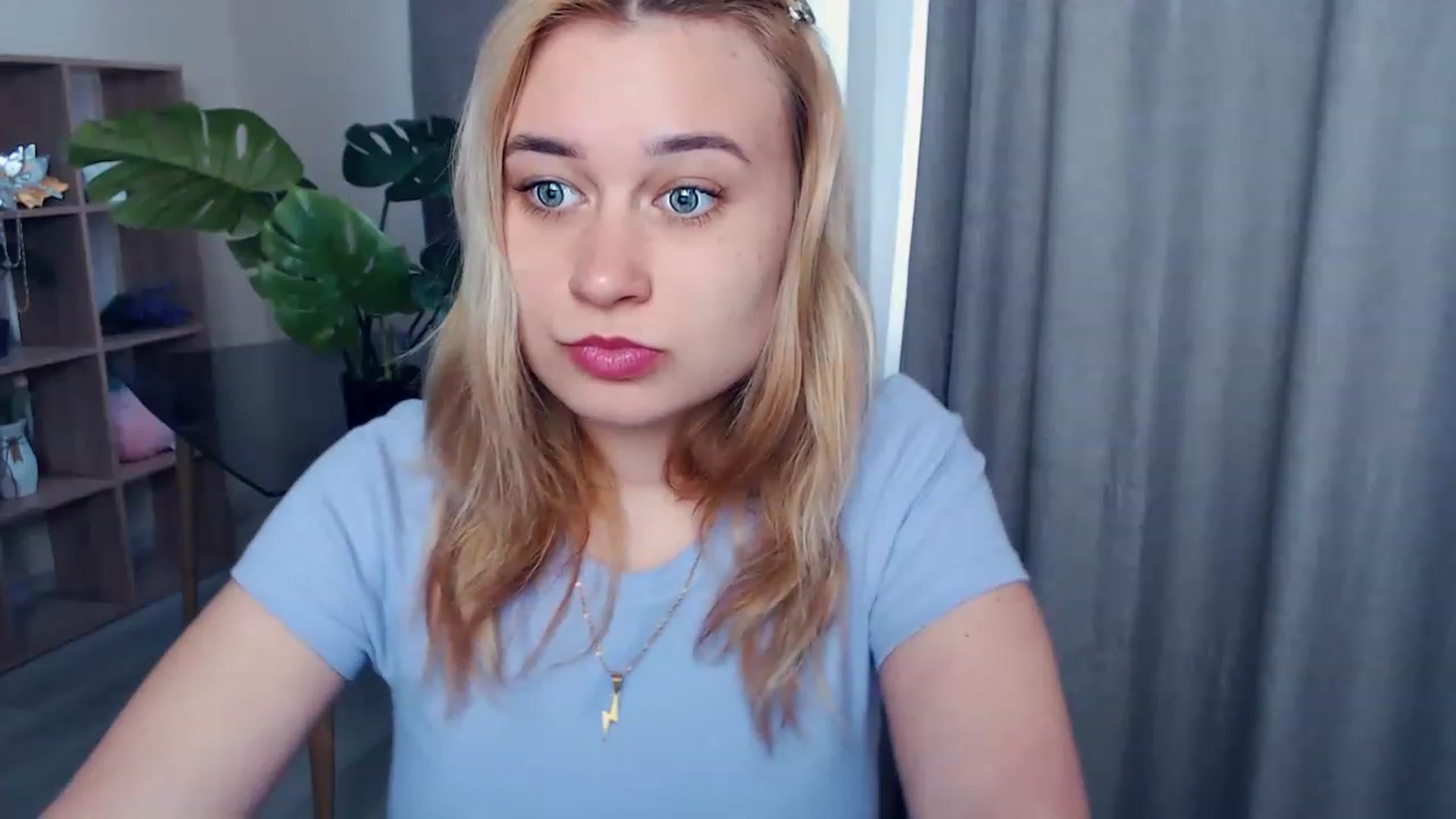 Gallery image thumbnail from Kukla_kolduna's myfreecams stream on, 04/13/2023, 12:41 image 12 of 20
