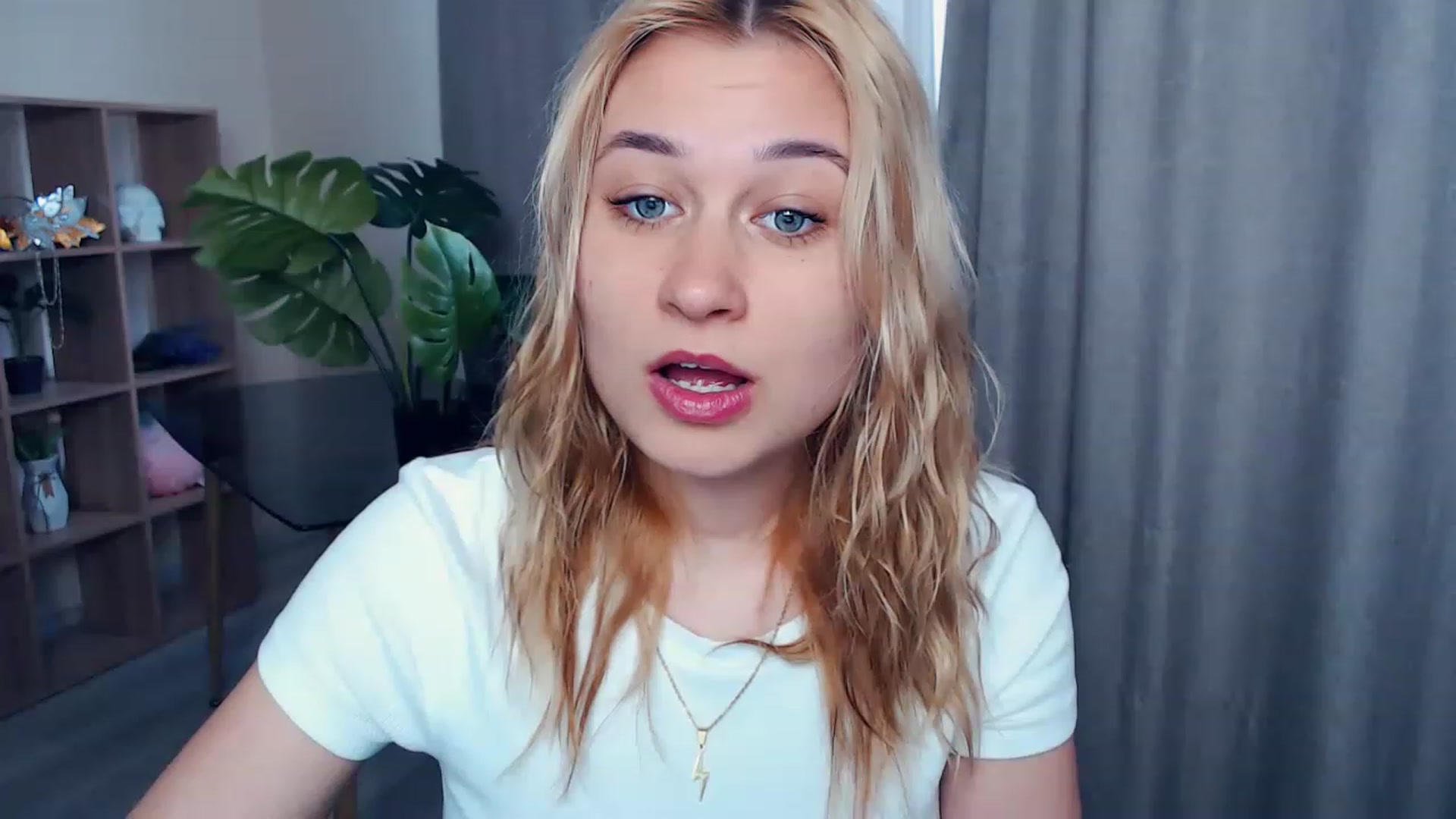 Gallery image thumbnail from Kukla_kolduna's myfreecams stream on, 04/14/2023, 13:26 image 7 of 20