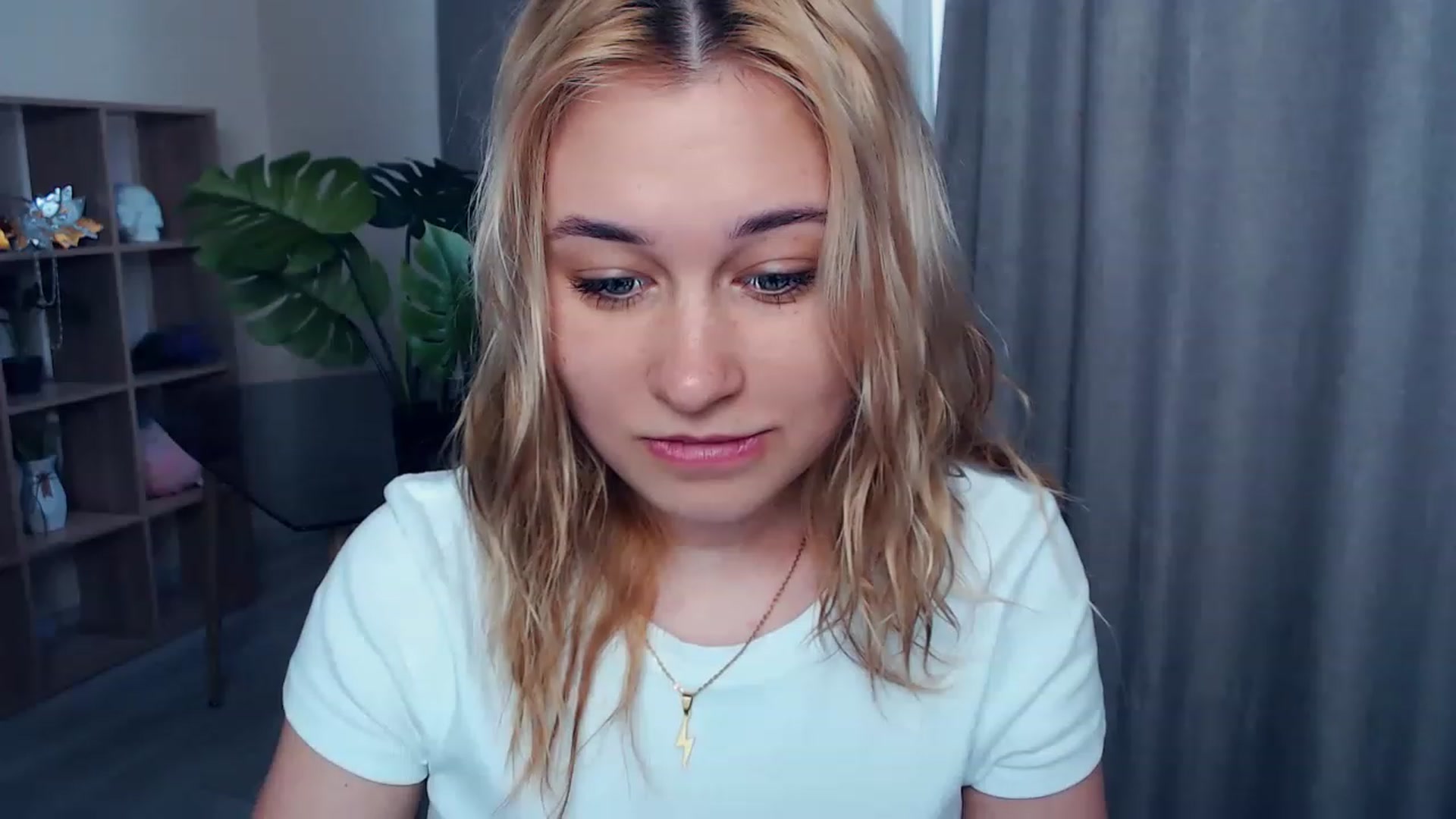Gallery image thumbnail from Kukla_kolduna's myfreecams stream on, 04/14/2023, 13:26 image 20 of 20