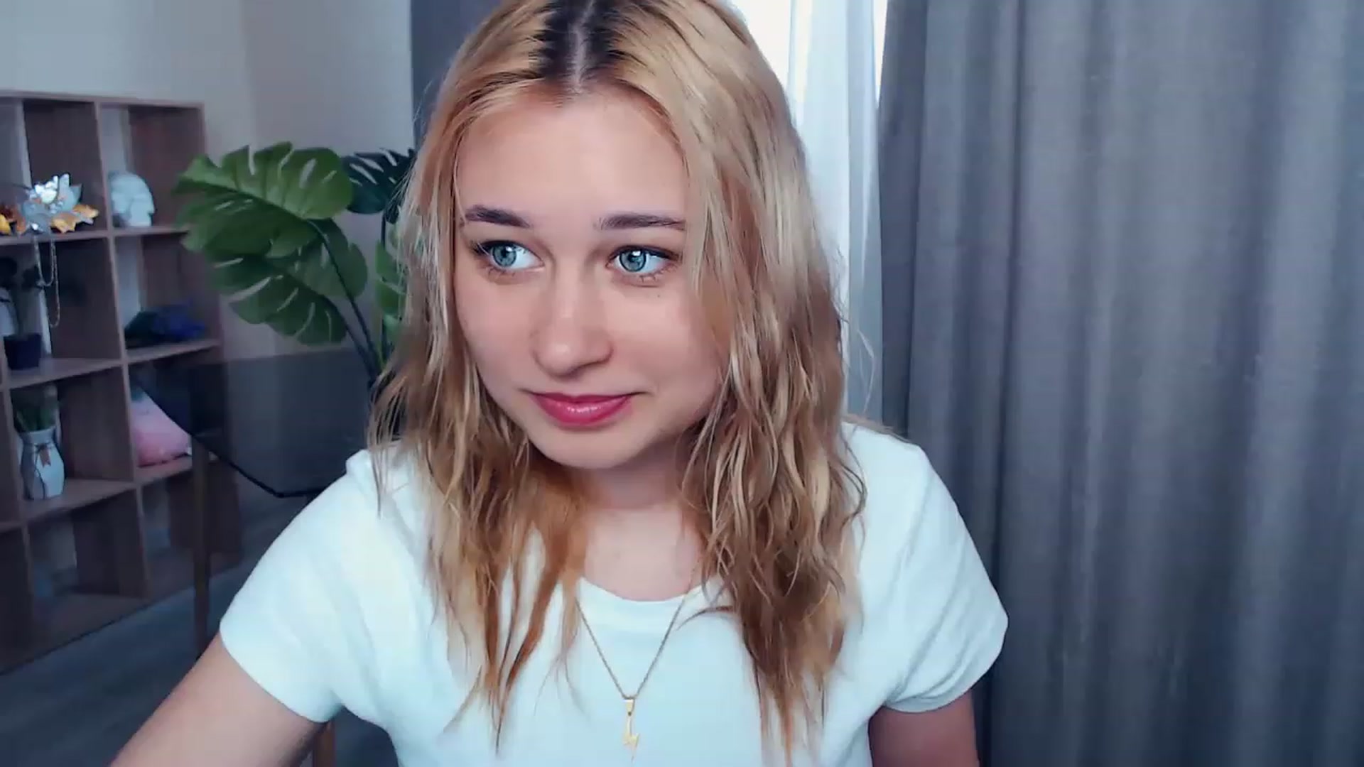 Gallery image thumbnail from Kukla_kolduna's myfreecams stream on, 04/14/2023, 13:26 image 9 of 20