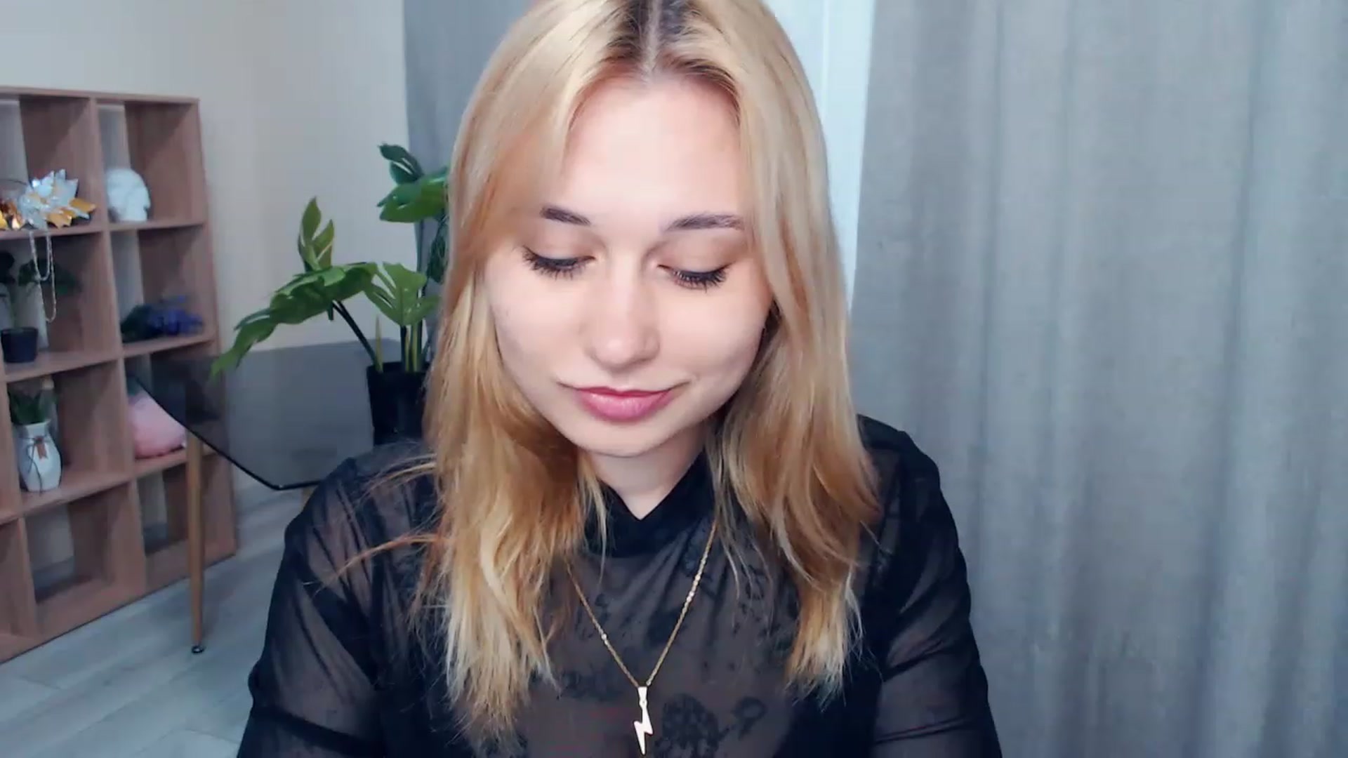 Gallery image thumbnail from Kukla_kolduna's myfreecams stream on, 04/15/2023, 14:22 image 18 of 20