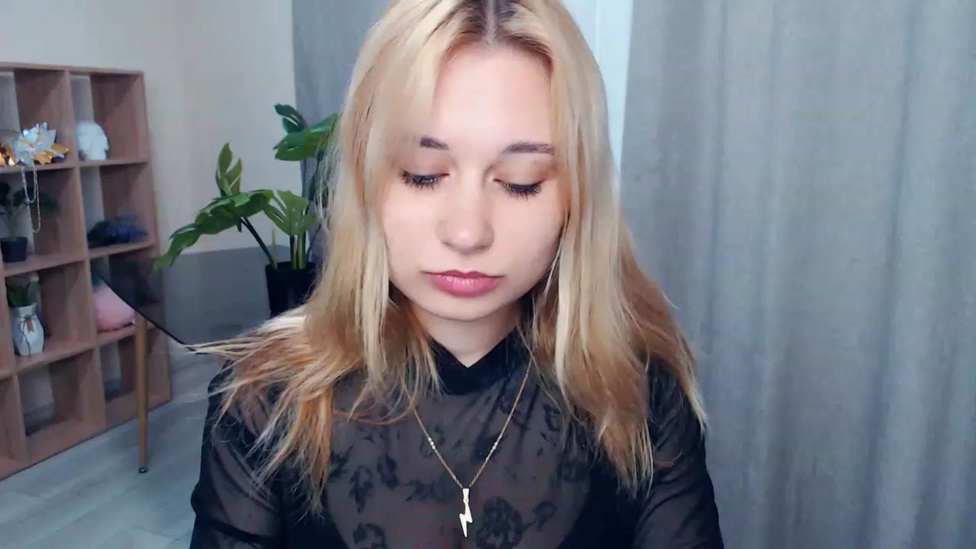 Gallery image thumbnail from Kukla_kolduna's myfreecams stream on, 04/15/2023, 14:22 image 19 of 20