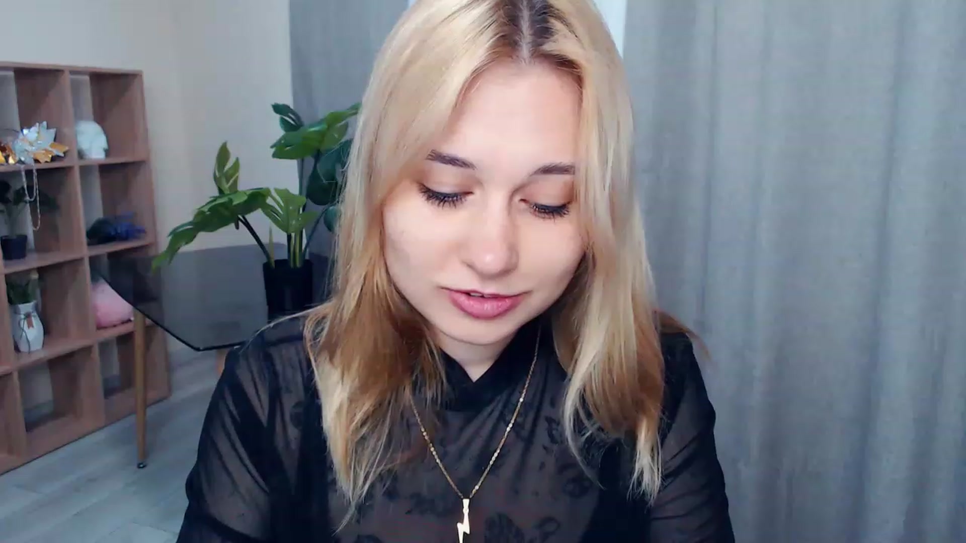 Gallery image thumbnail from Kukla_kolduna's myfreecams stream on, 04/15/2023, 14:22 image 16 of 20