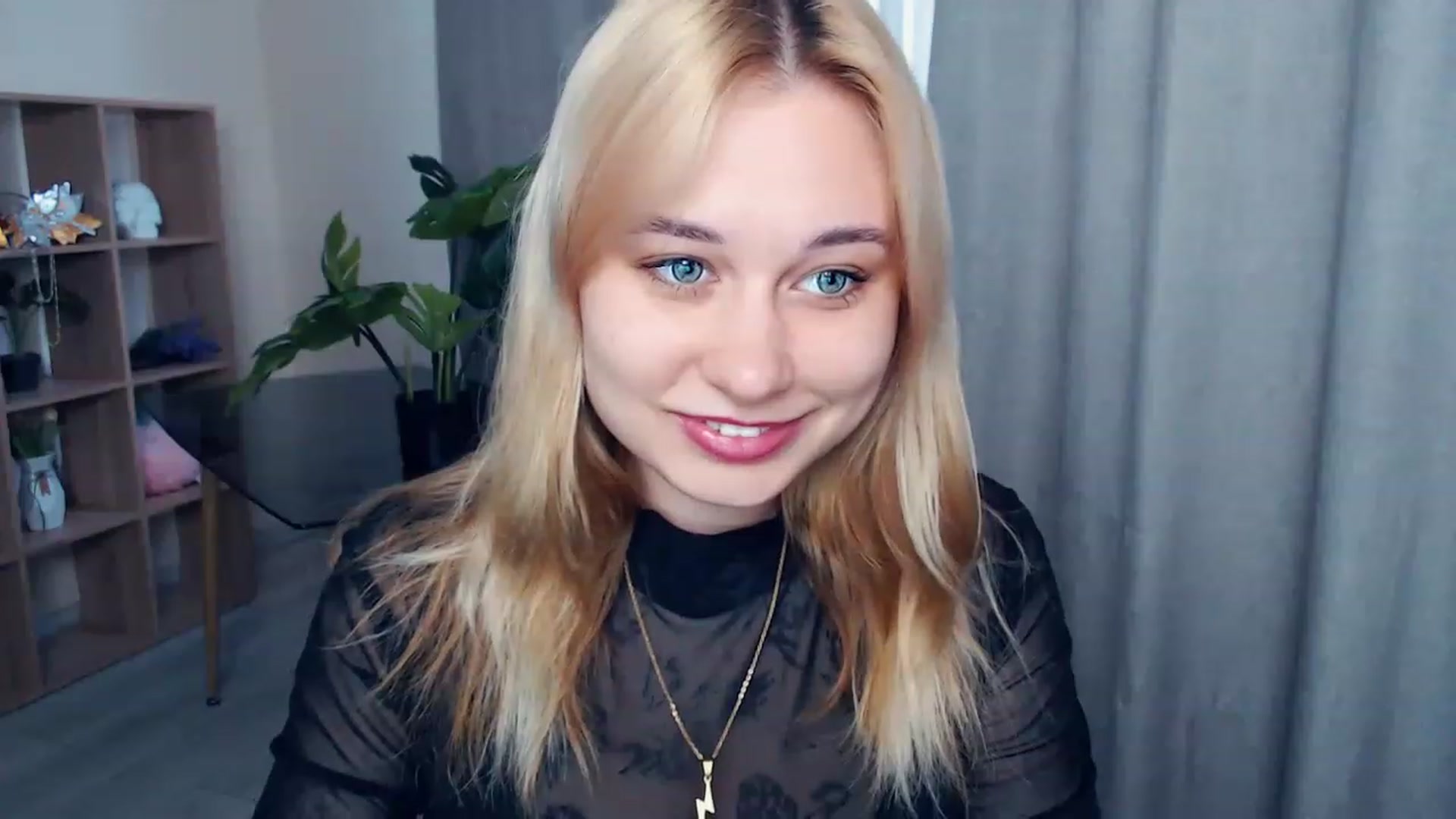 Gallery image thumbnail from Kukla_kolduna's myfreecams stream on, 04/15/2023, 14:22 image 7 of 20