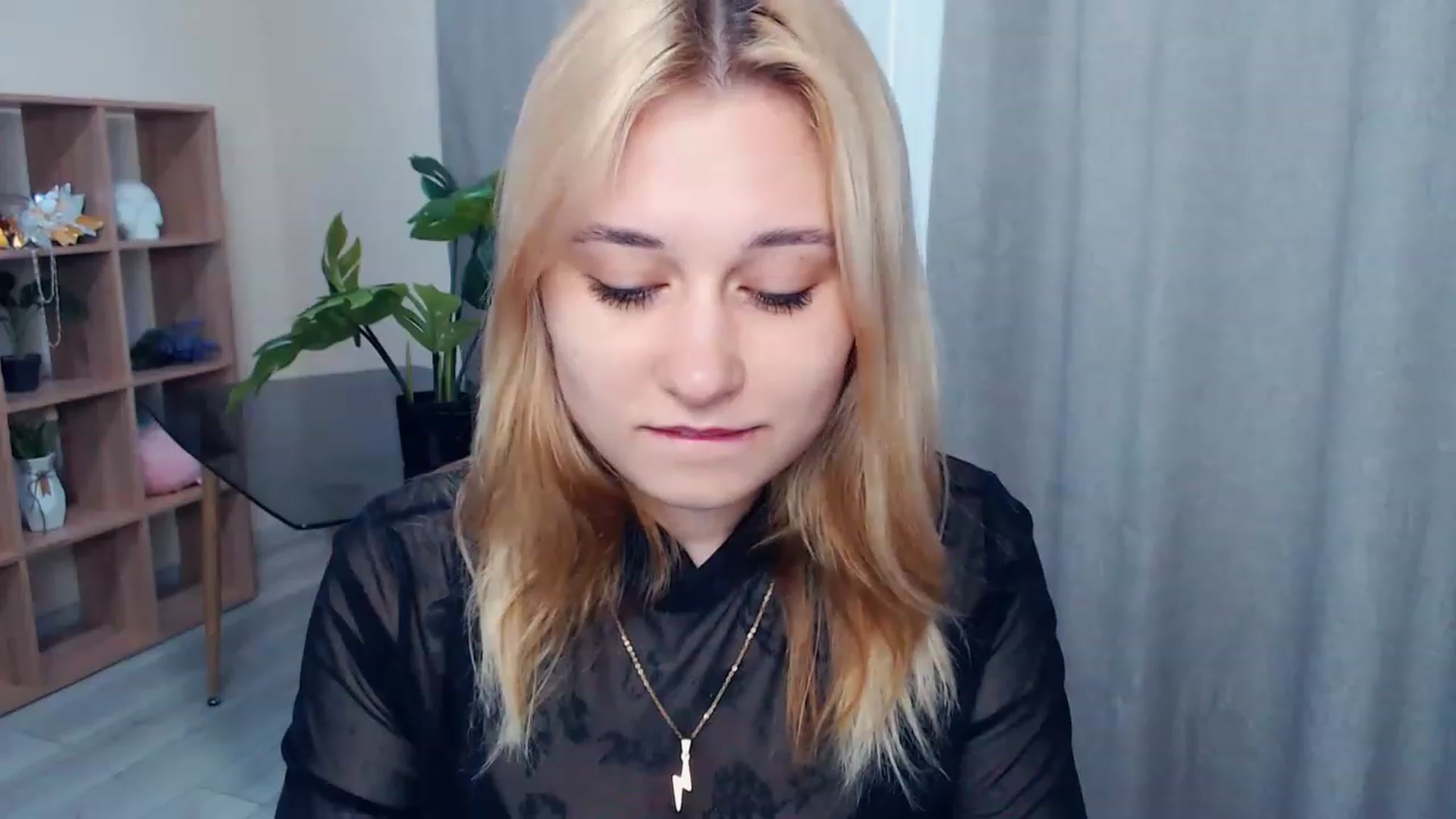 Gallery image thumbnail from Kukla_kolduna's myfreecams stream on, 04/15/2023, 14:22 image 14 of 20
