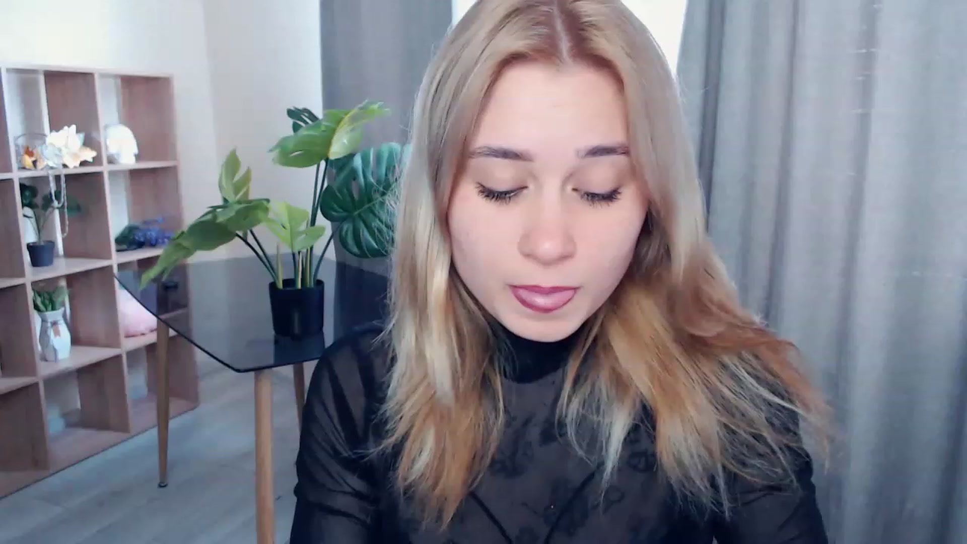 Gallery image thumbnail from Kukla_kolduna's myfreecams stream on, 04/21/2023, 12:41 image 2 of 20