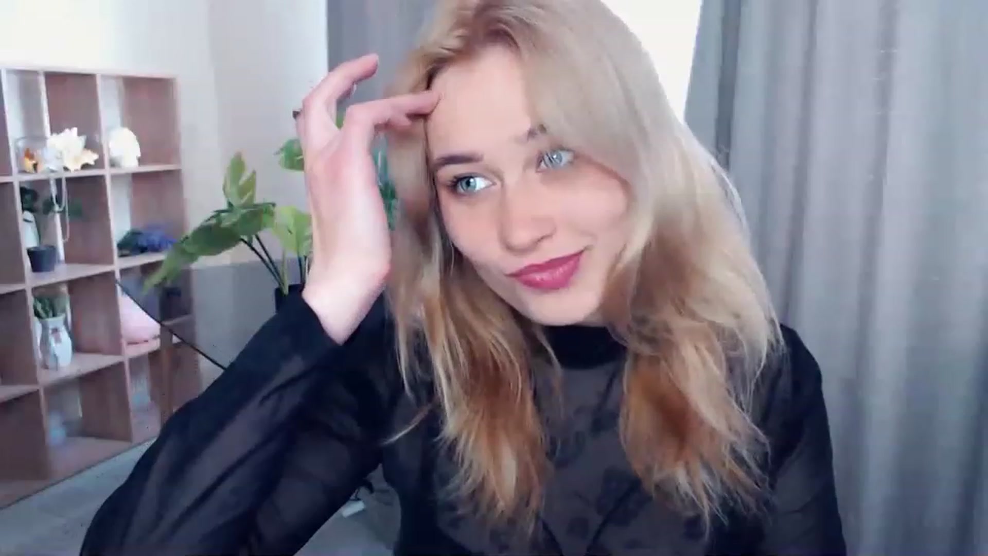 Gallery image thumbnail from Kukla_kolduna's myfreecams stream on, 04/21/2023, 12:41 image 20 of 20