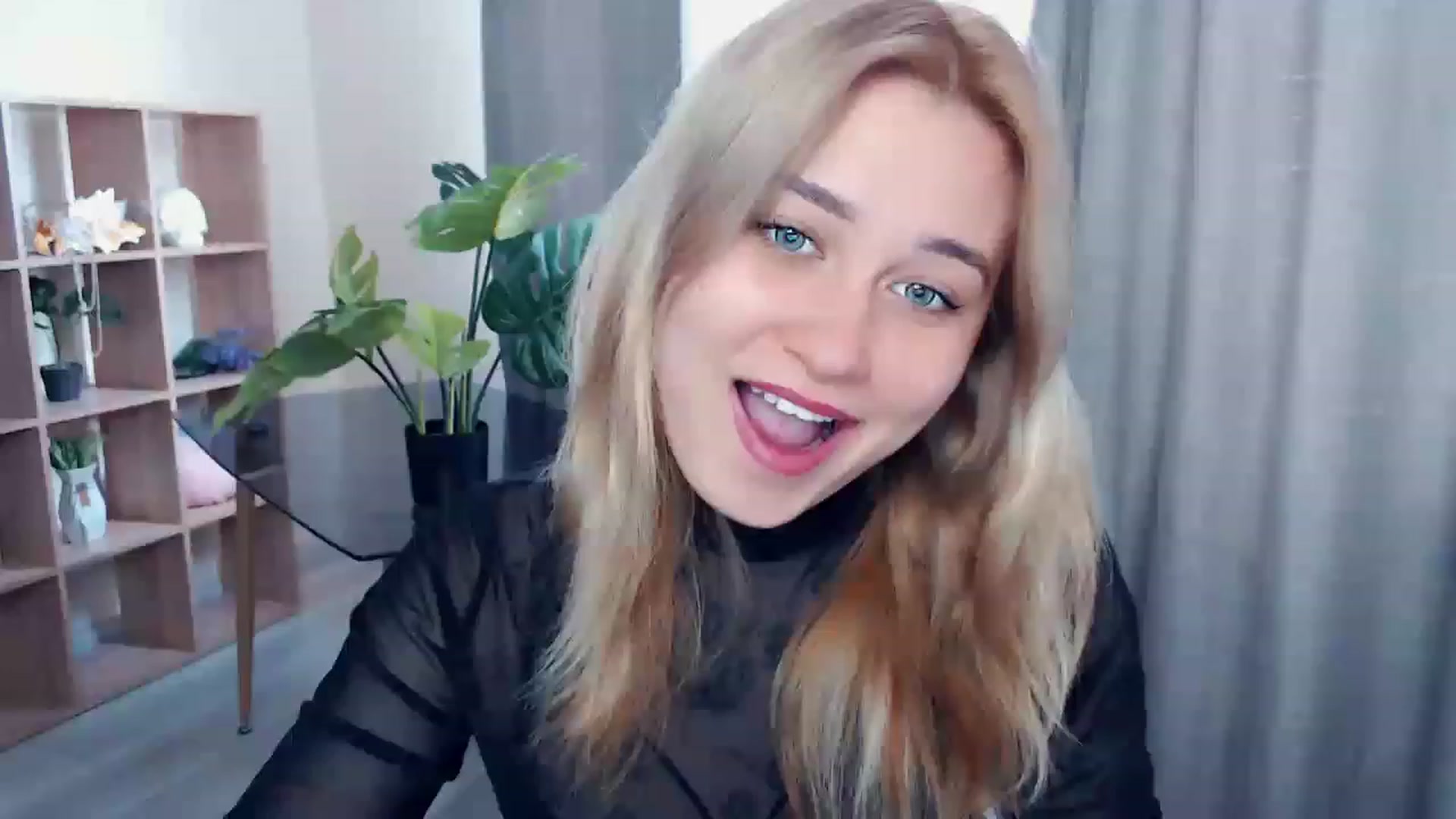 Gallery image thumbnail from Kukla_kolduna's myfreecams stream on, 04/21/2023, 12:41 image 10 of 20