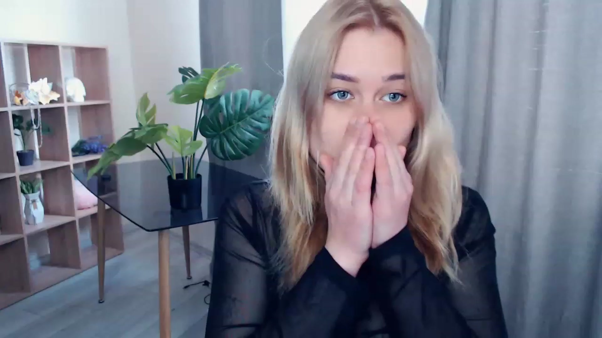 Gallery image thumbnail from Kukla_kolduna's myfreecams stream on, 04/21/2023, 12:41 image 9 of 20
