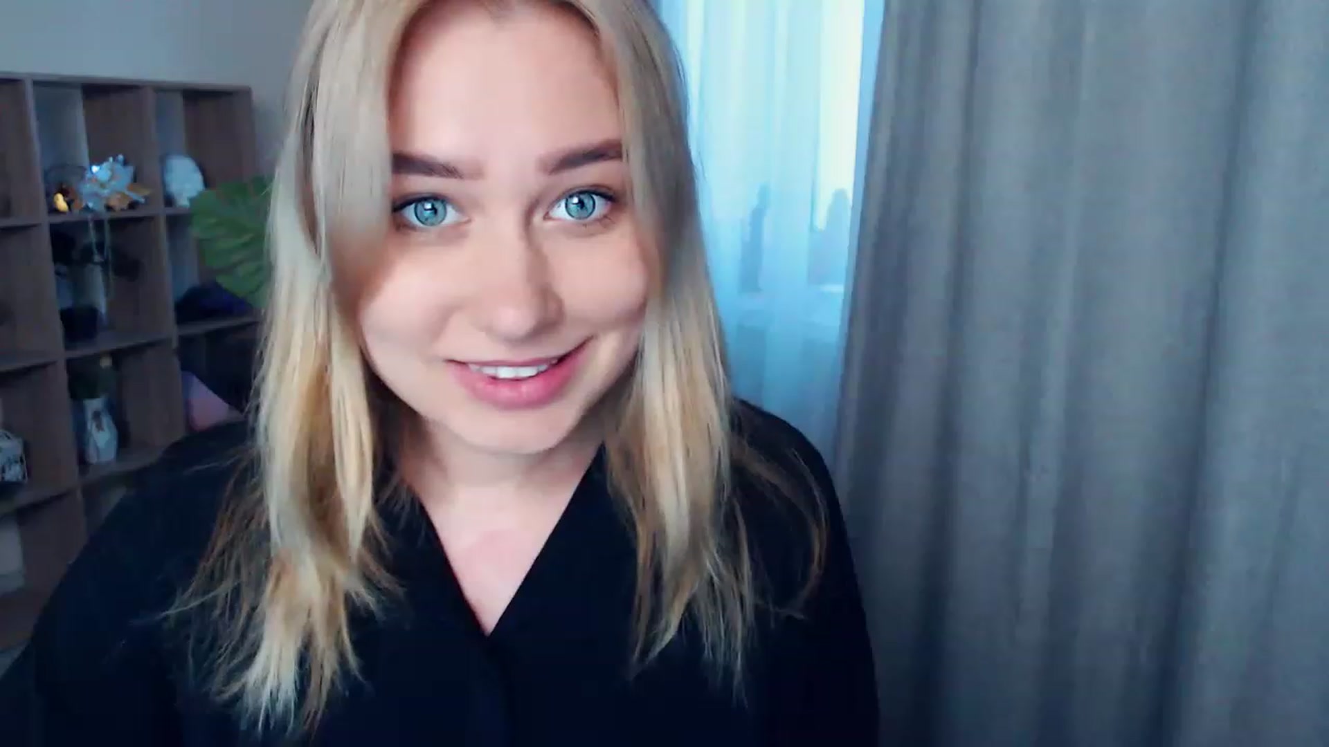 Gallery image thumbnail from Kukla_kolduna's myfreecams stream on, 04/23/2023, 17:25 image 3 of 20