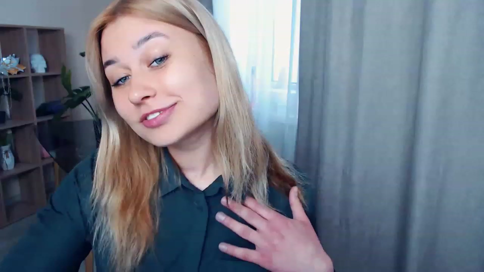 Gallery image thumbnail from Kukla_kolduna's myfreecams stream on, 04/27/2023, 14:31 image 10 of 20