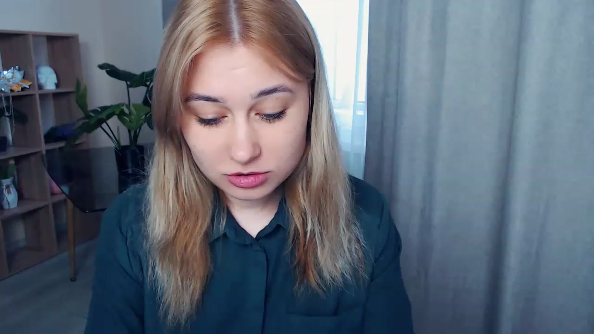 Gallery image thumbnail from Kukla_kolduna's myfreecams stream on, 04/27/2023, 14:31 image 7 of 20