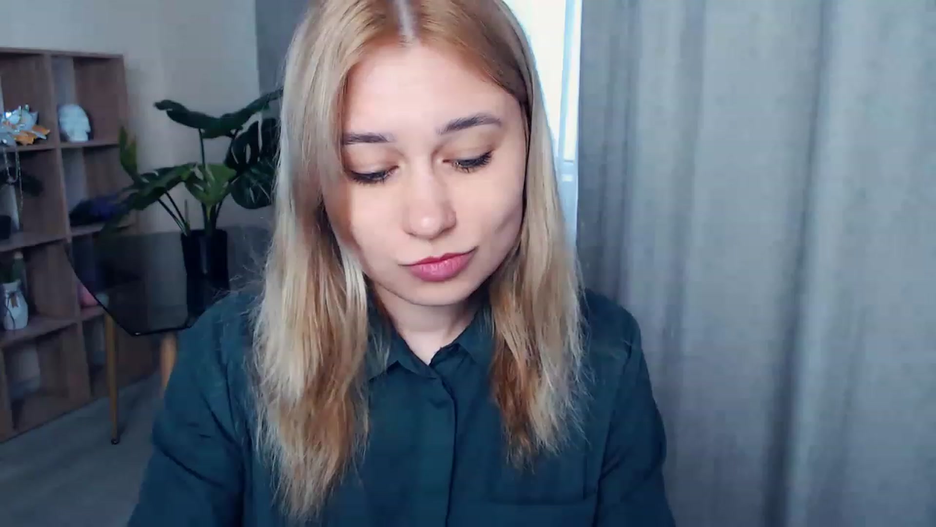 Gallery image thumbnail from Kukla_kolduna's myfreecams stream on, 04/27/2023, 14:31 image 11 of 20