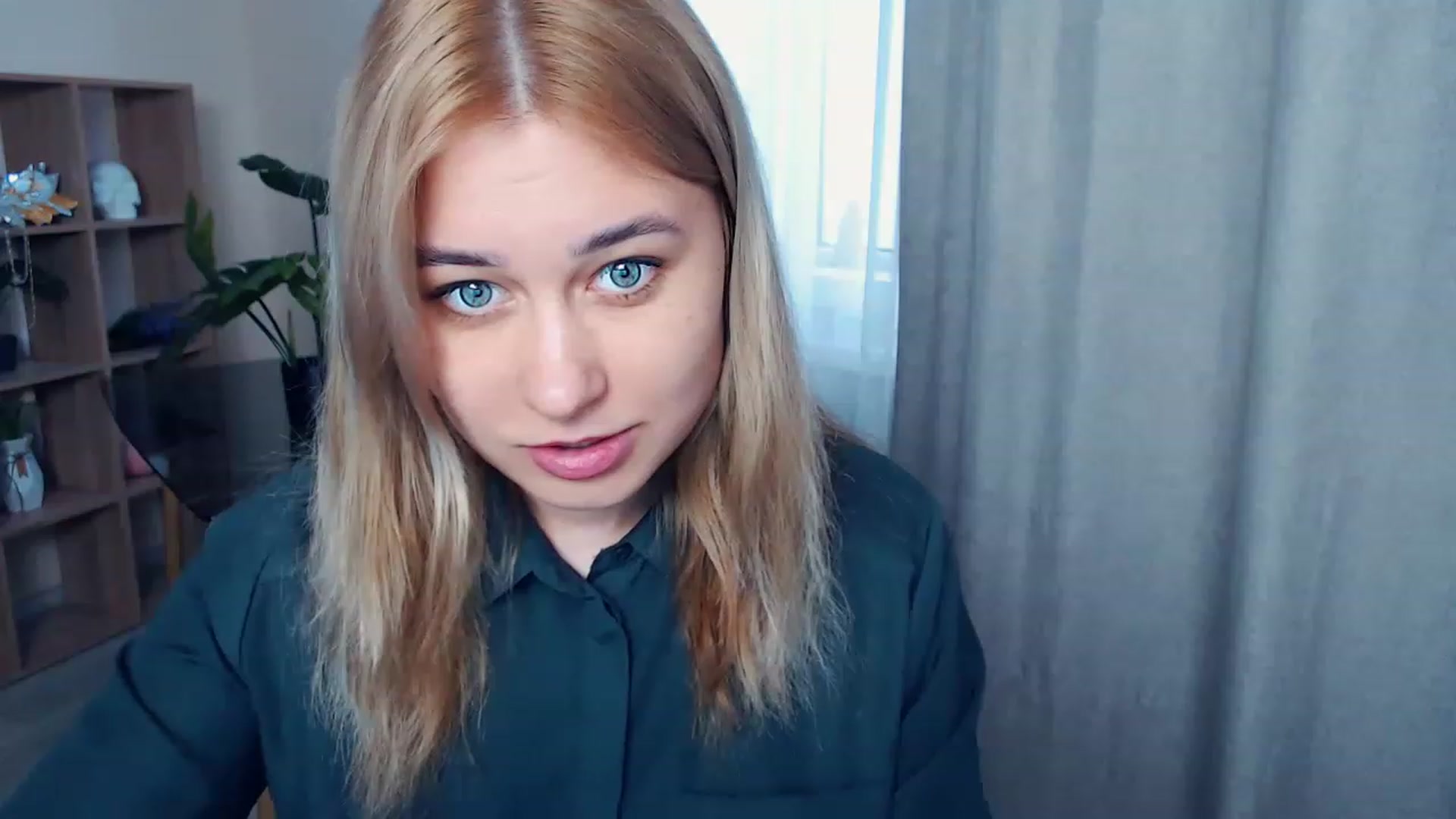Gallery image thumbnail from Kukla_kolduna's myfreecams stream on, 04/27/2023, 14:31 image 13 of 20