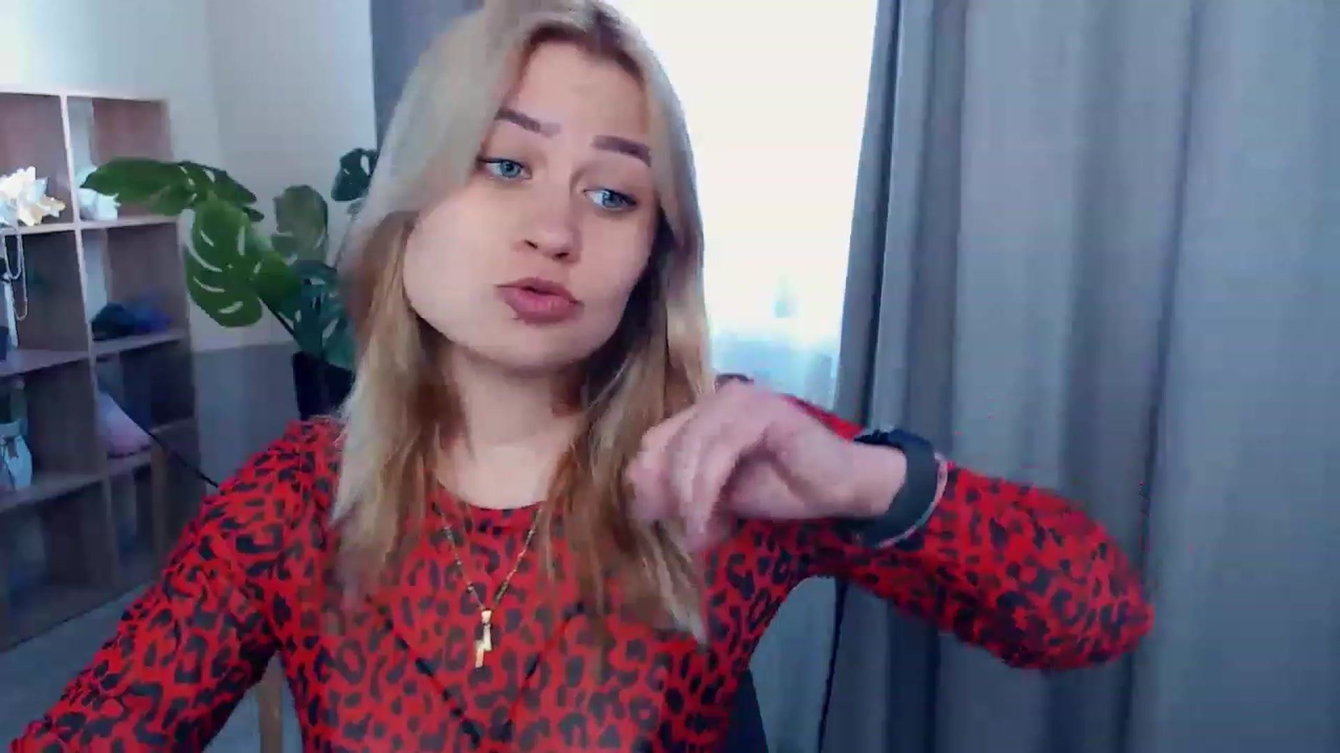 Gallery image thumbnail from Kukla_kolduna's myfreecams stream on, 04/28/2023, 12:34 image 16 of 20