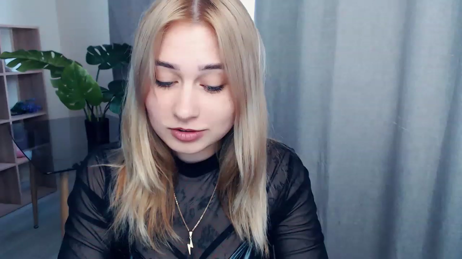 Gallery image thumbnail from Kukla_kolduna's myfreecams stream on, 04/30/2023, 15:08 image 2 of 20