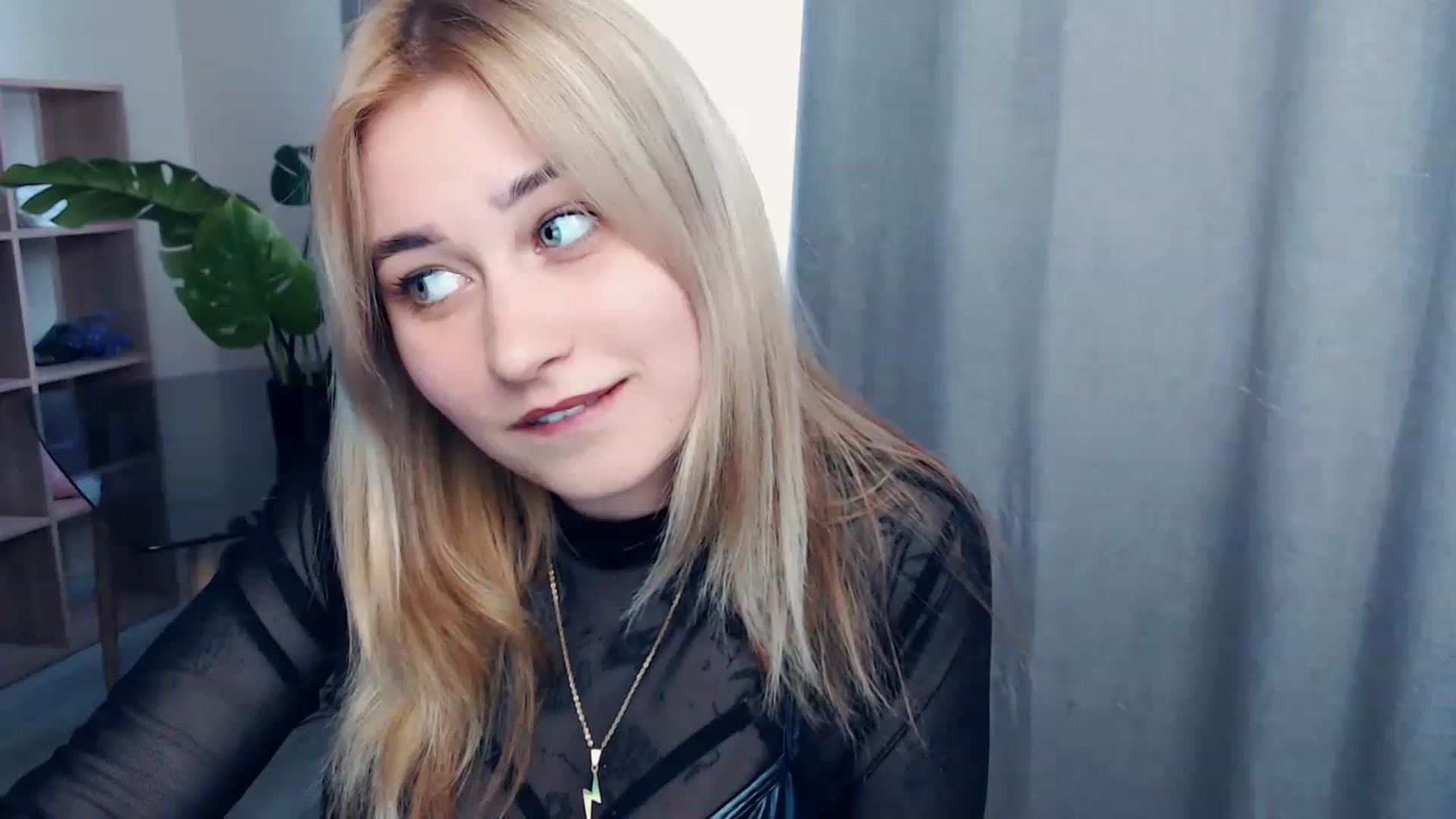 Gallery image thumbnail from Kukla_kolduna's myfreecams stream on, 04/30/2023, 15:08 image 7 of 20