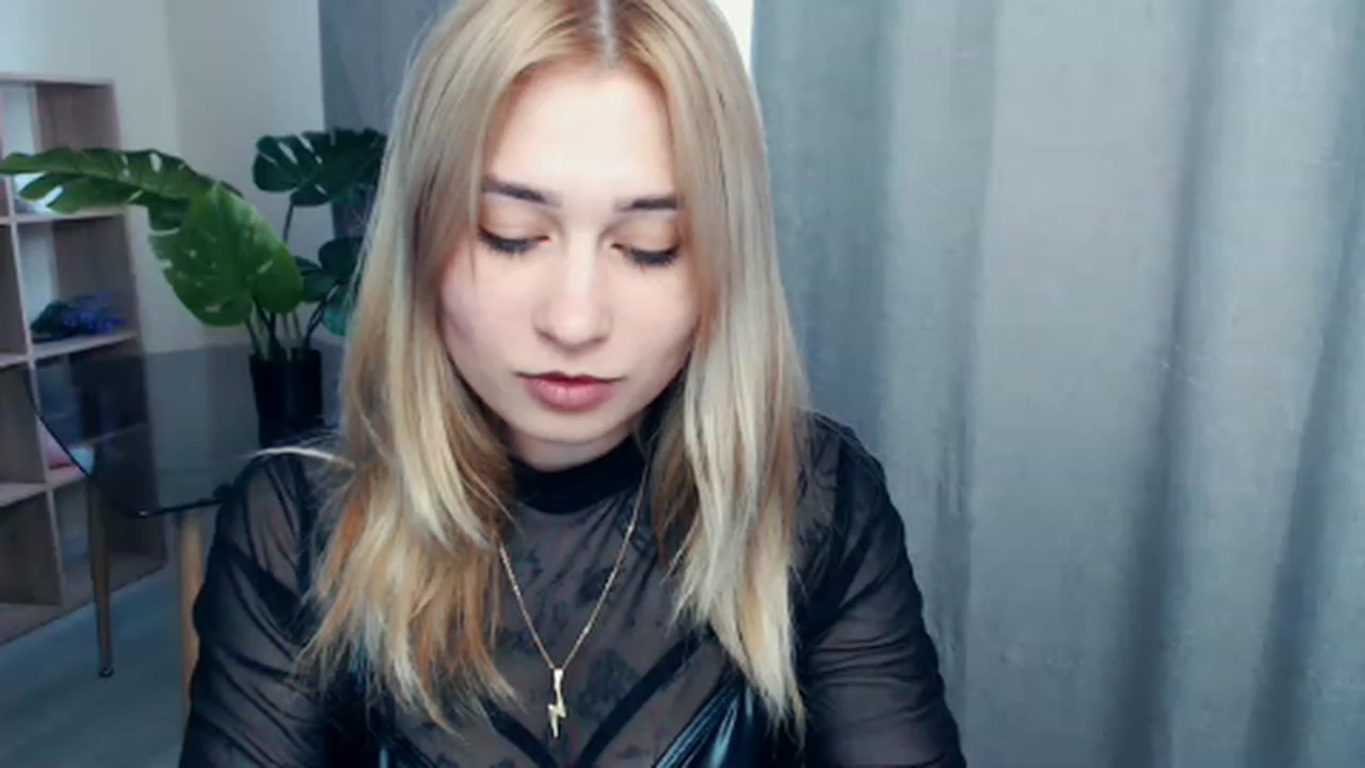 Gallery image thumbnail from Kukla_kolduna's myfreecams stream on, 04/30/2023, 15:08 image 1 of 20