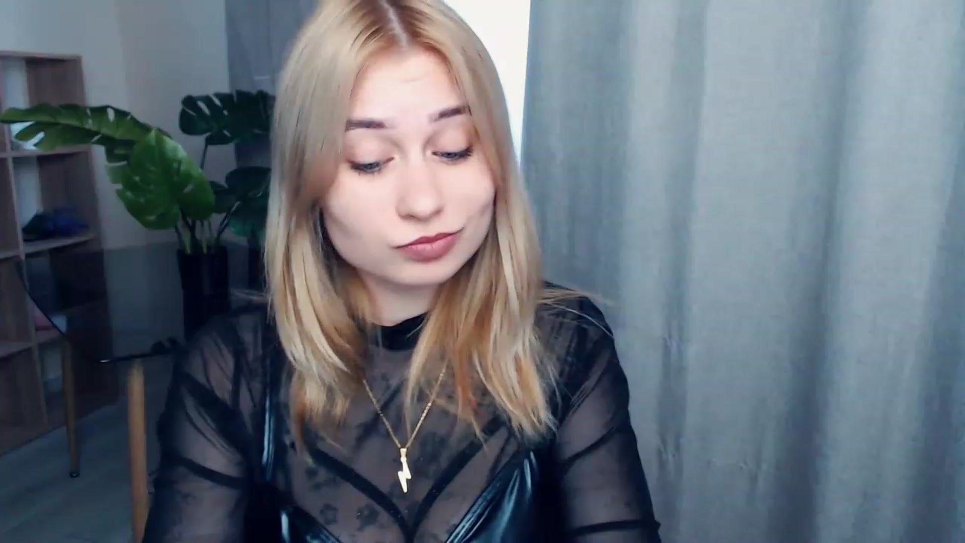 Gallery image thumbnail from Kukla_kolduna's myfreecams stream on, 04/30/2023, 16:04 image 16 of 20