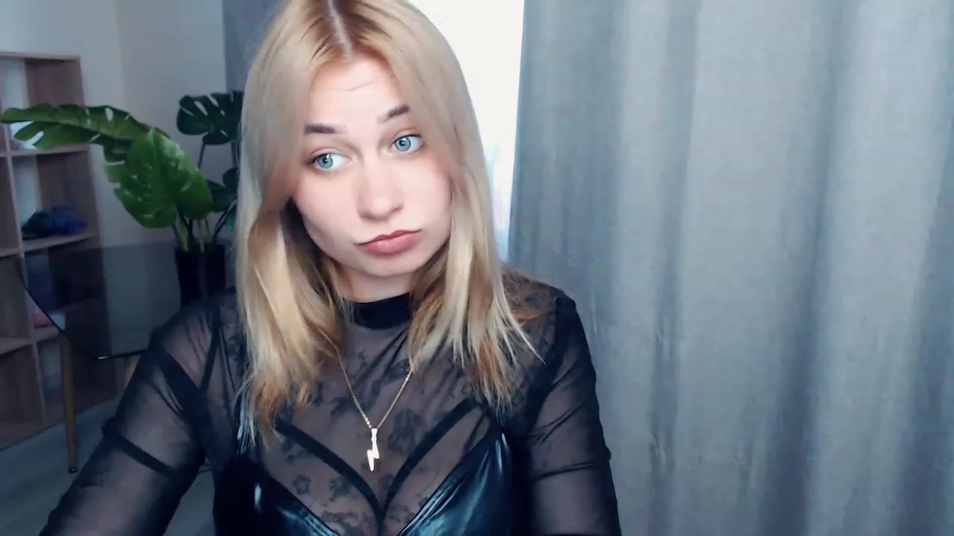 Gallery image thumbnail from Kukla_kolduna's myfreecams stream on, 04/30/2023, 16:04 image 6 of 20