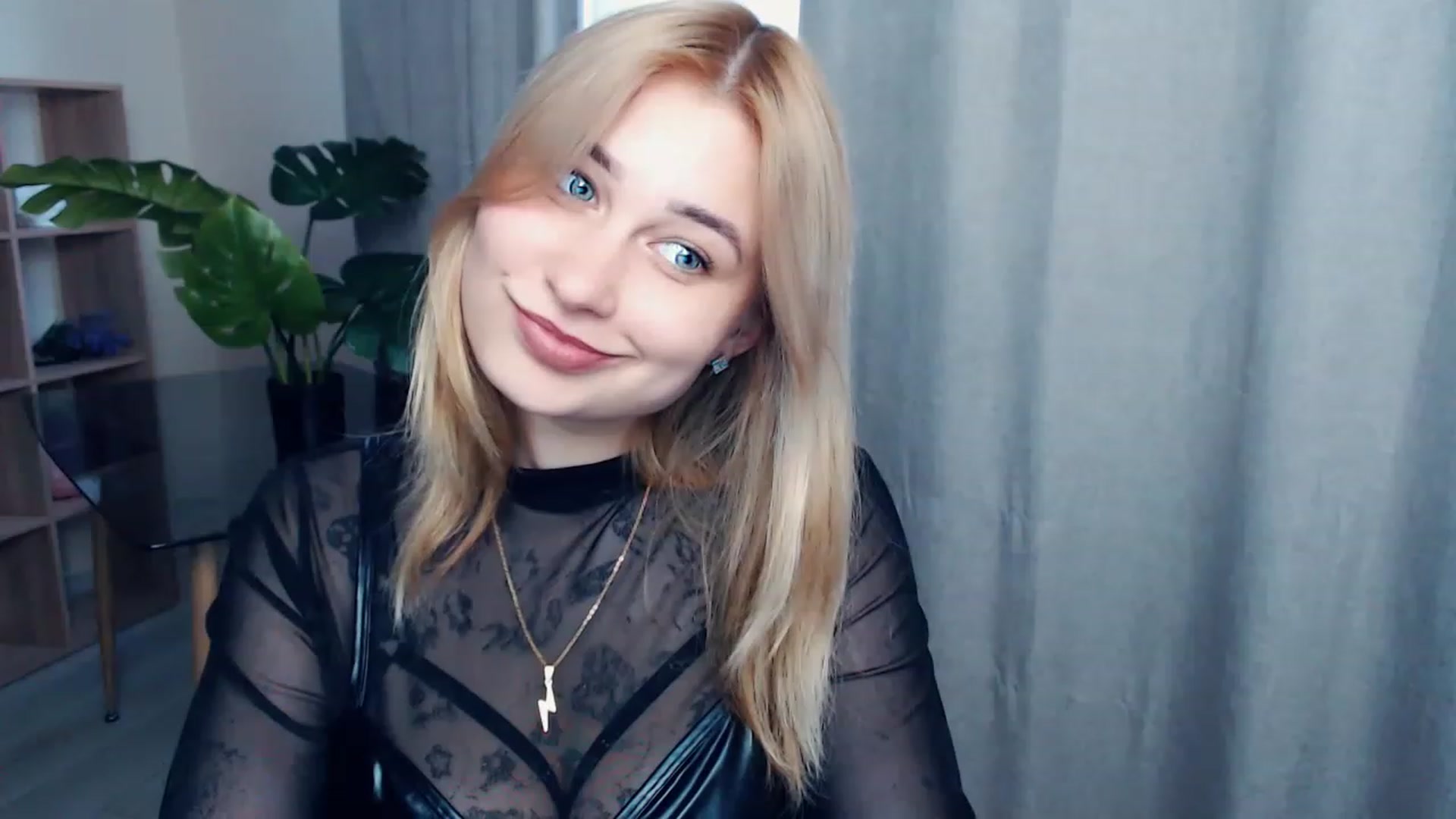 Gallery image thumbnail from Kukla_kolduna's myfreecams stream on, 04/30/2023, 16:04 image 2 of 20