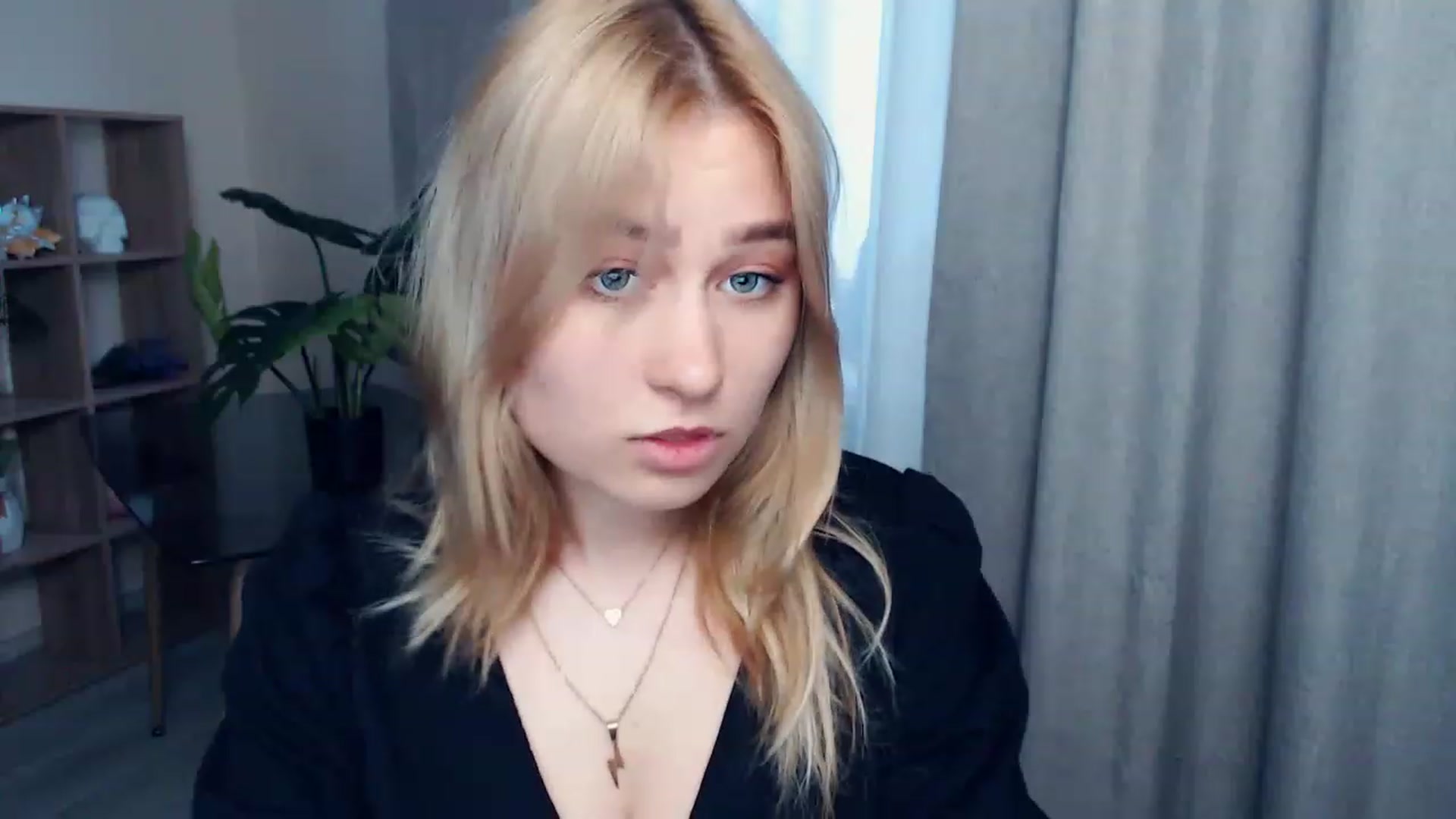 Gallery image thumbnail from Kukla_kolduna's myfreecams stream on, 05/07/2023, 17:32 image 9 of 20