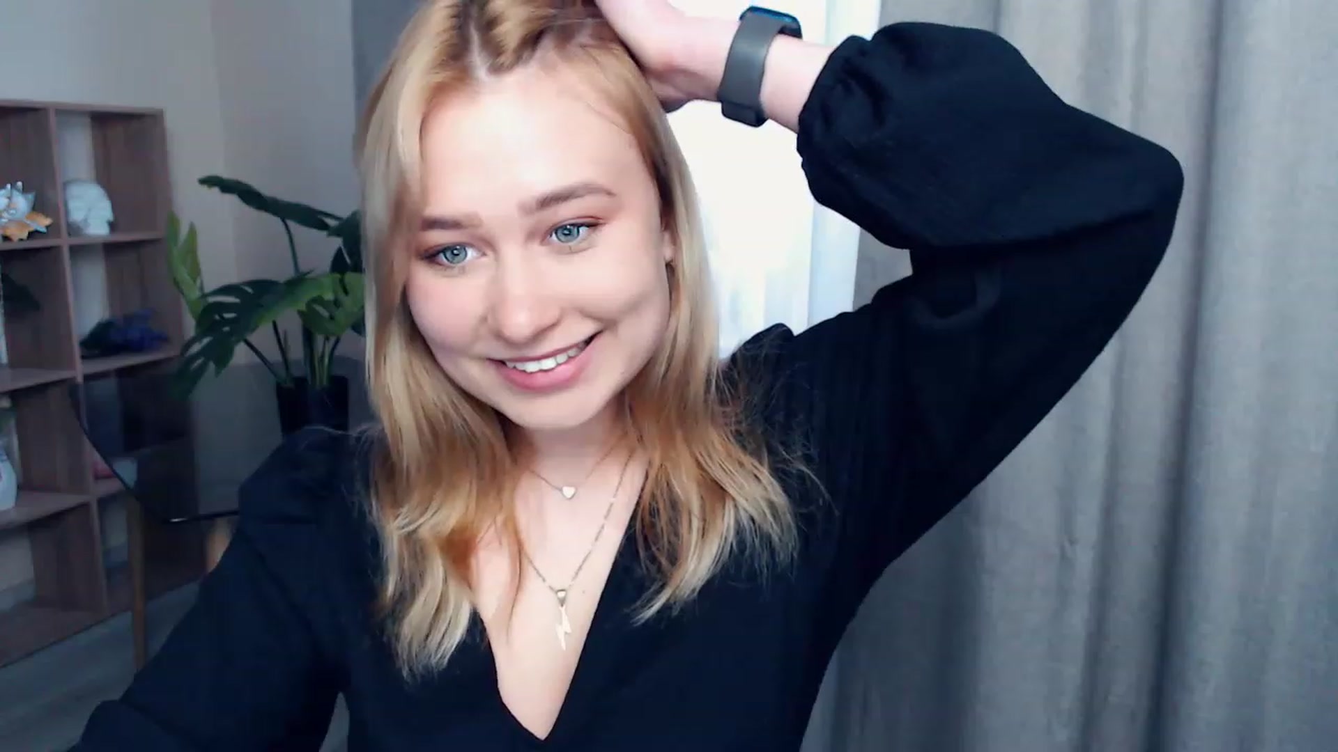 Gallery image thumbnail from Kukla_kolduna's myfreecams stream on, 05/07/2023, 17:32 image 2 of 20