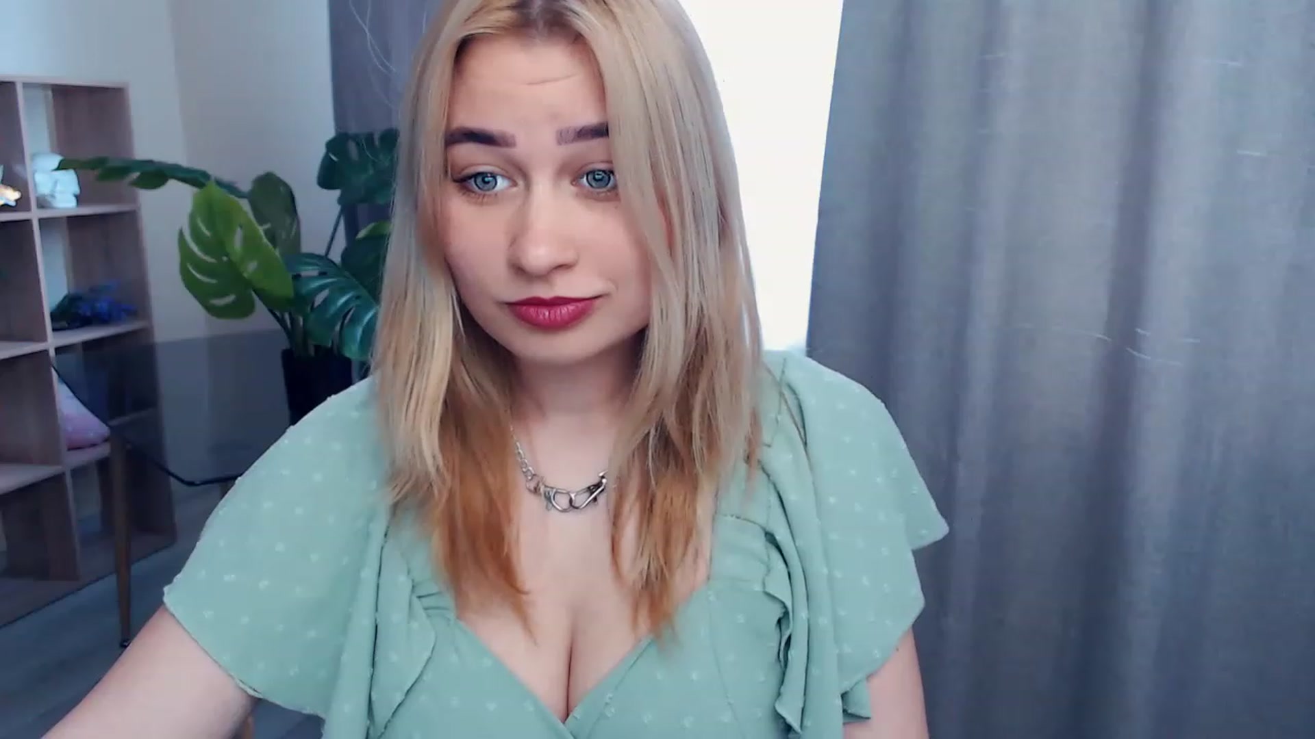 Gallery image thumbnail from Kukla_kolduna's myfreecams stream on, 05/11/2023, 11:50 image 8 of 20