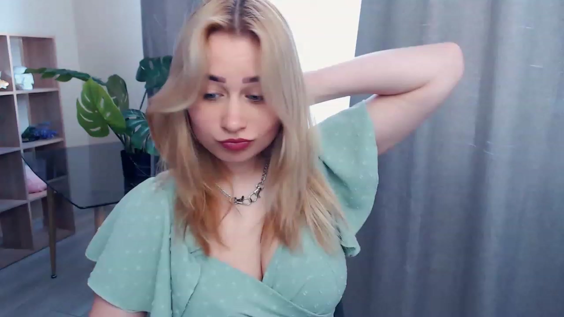 Gallery image thumbnail from Kukla_kolduna's myfreecams stream on, 05/11/2023, 11:50 image 2 of 20