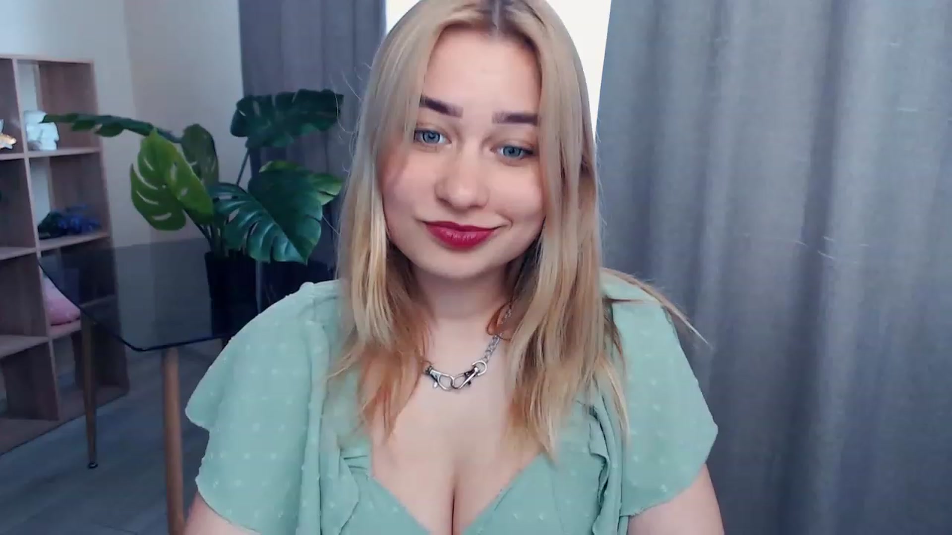 Gallery image thumbnail from Kukla_kolduna's myfreecams stream on, 05/11/2023, 11:50 image 16 of 20