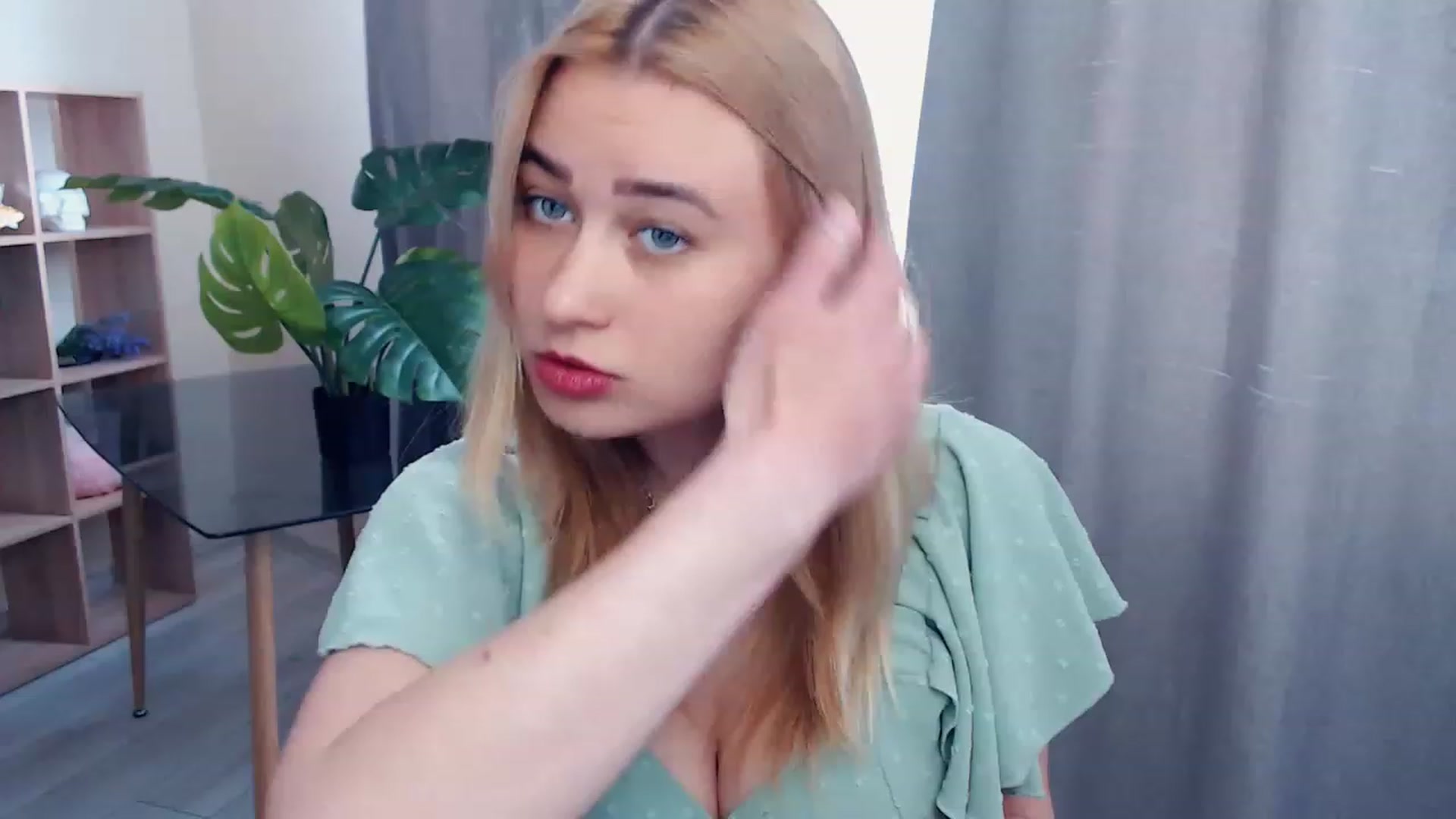 Gallery image thumbnail from Kukla_kolduna's myfreecams stream on, 05/11/2023, 11:50 image 11 of 20