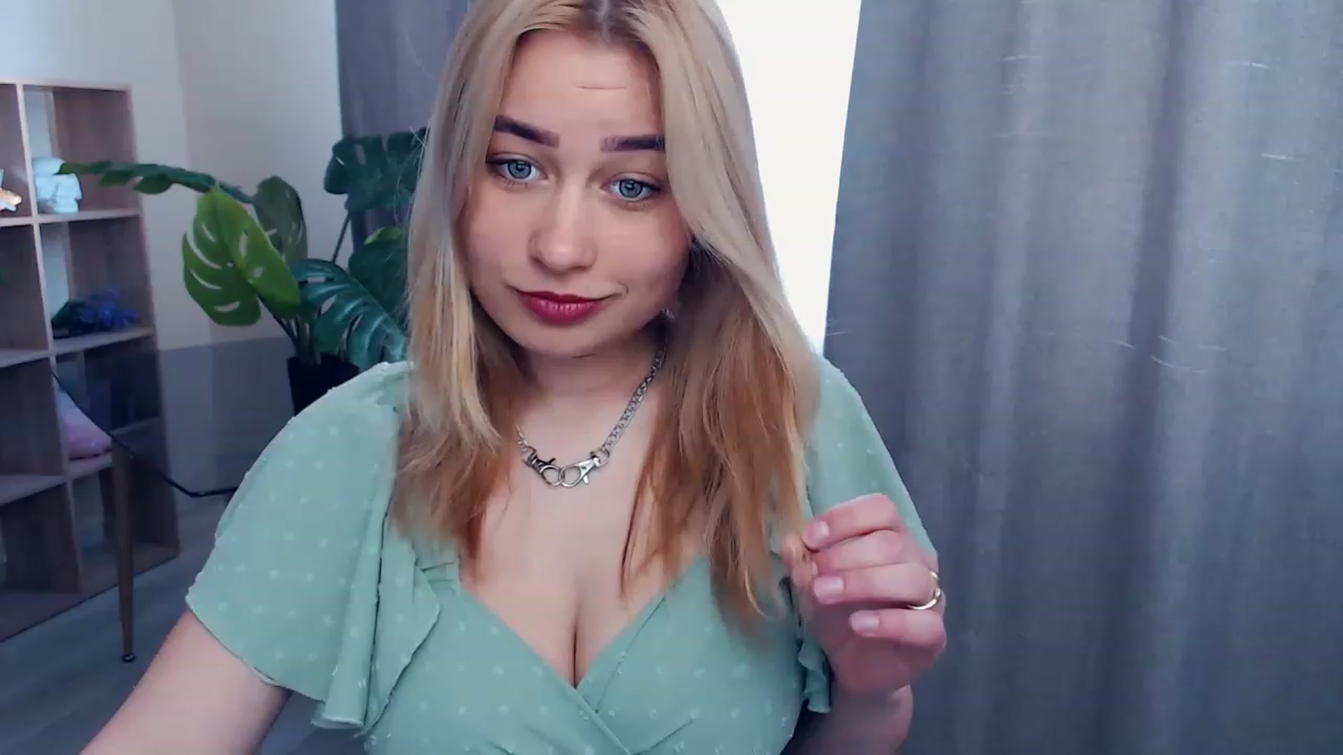 Gallery image thumbnail from Kukla_kolduna's myfreecams stream on, 05/11/2023, 11:50 image 5 of 20